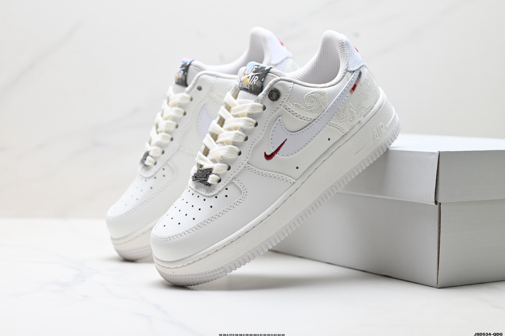 NIKE AIR FORCE 1‘07 IQ1119-011