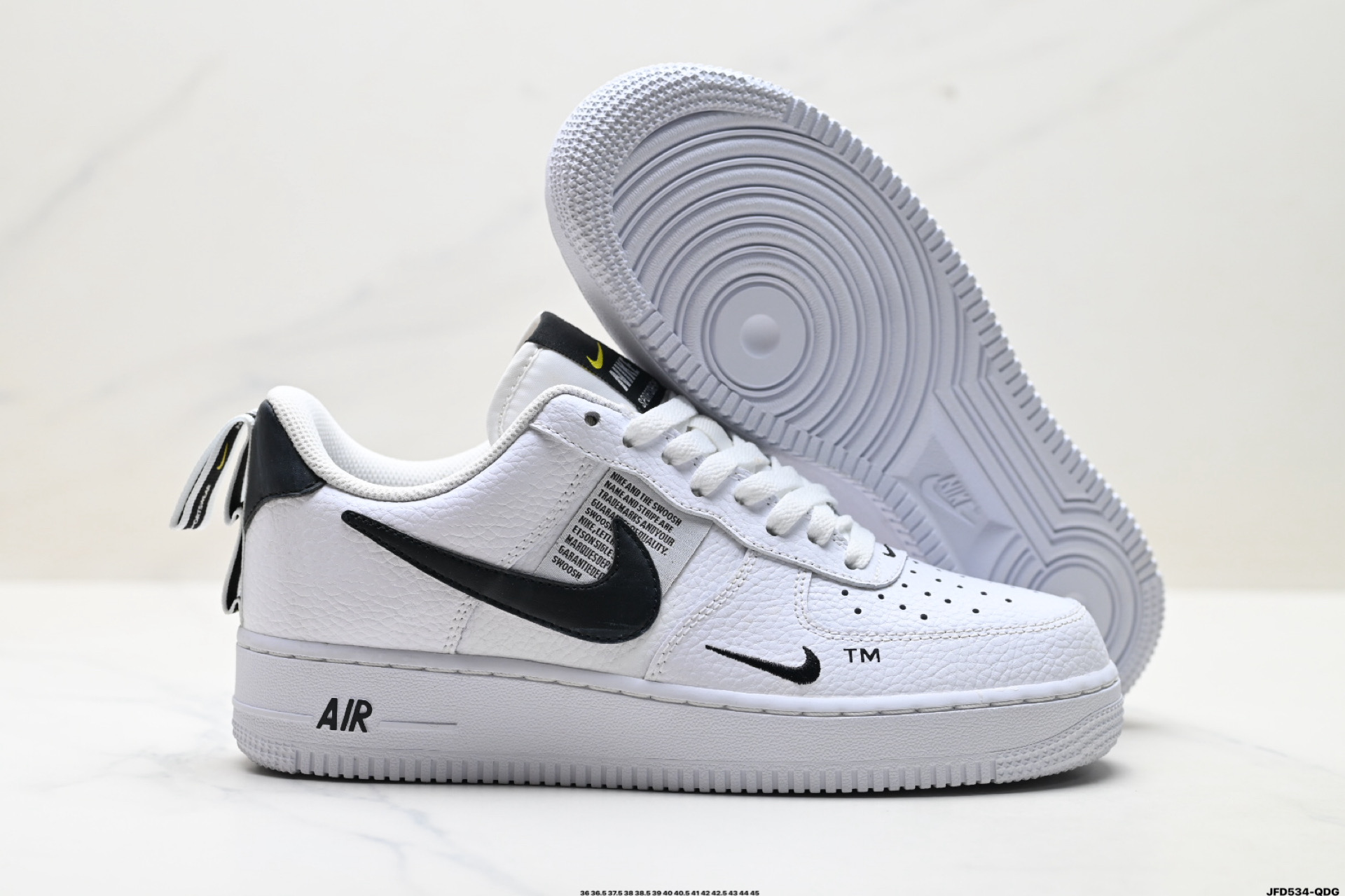 NIKE AIR FORCE 1‘07 AJ7747-100