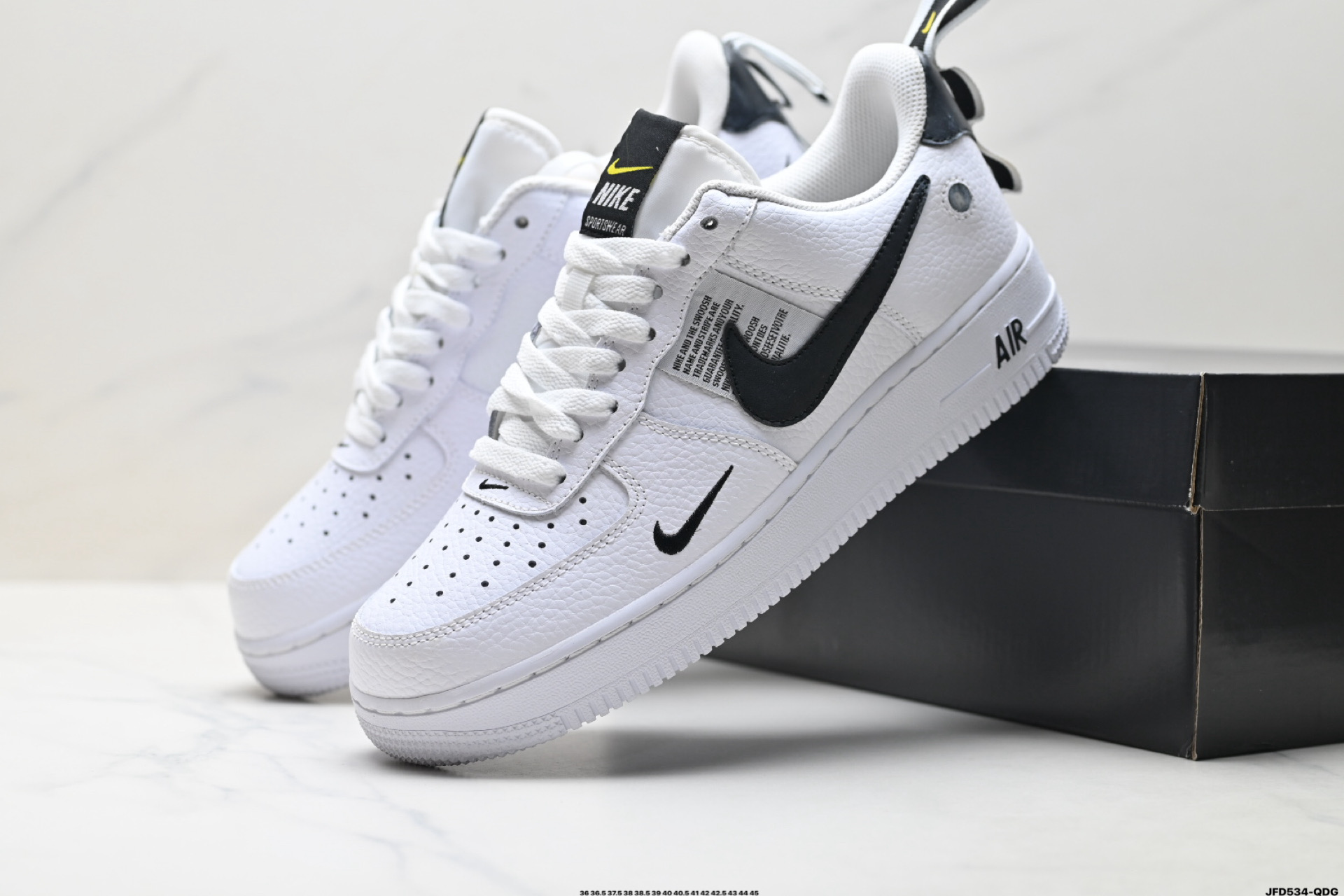 NIKE AIR FORCE 1‘07 AJ7747-100