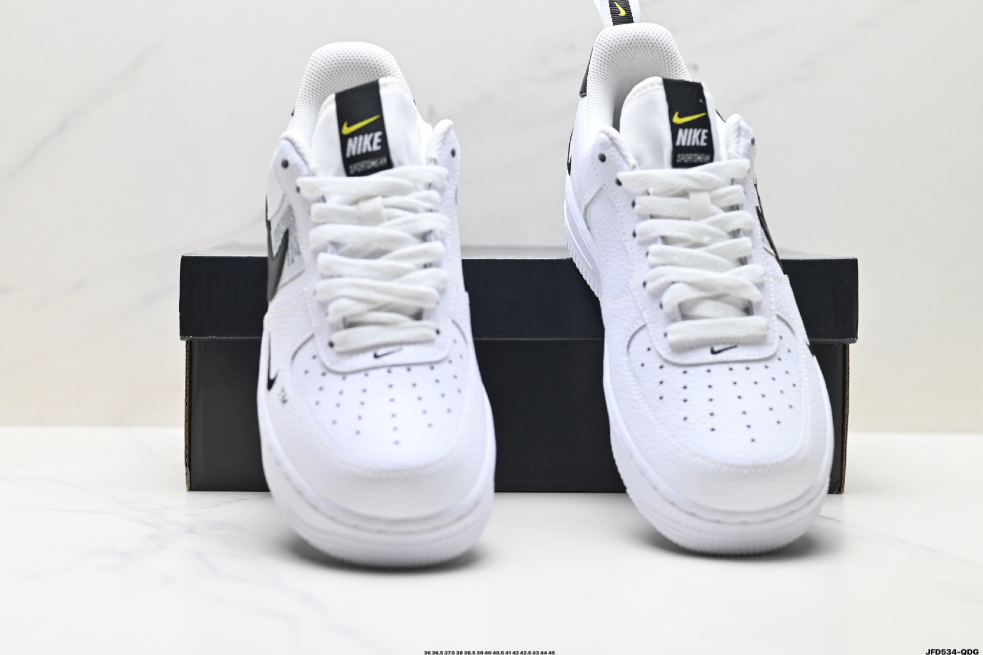 NIKE AIR FORCE 1‘07 AJ7747-100