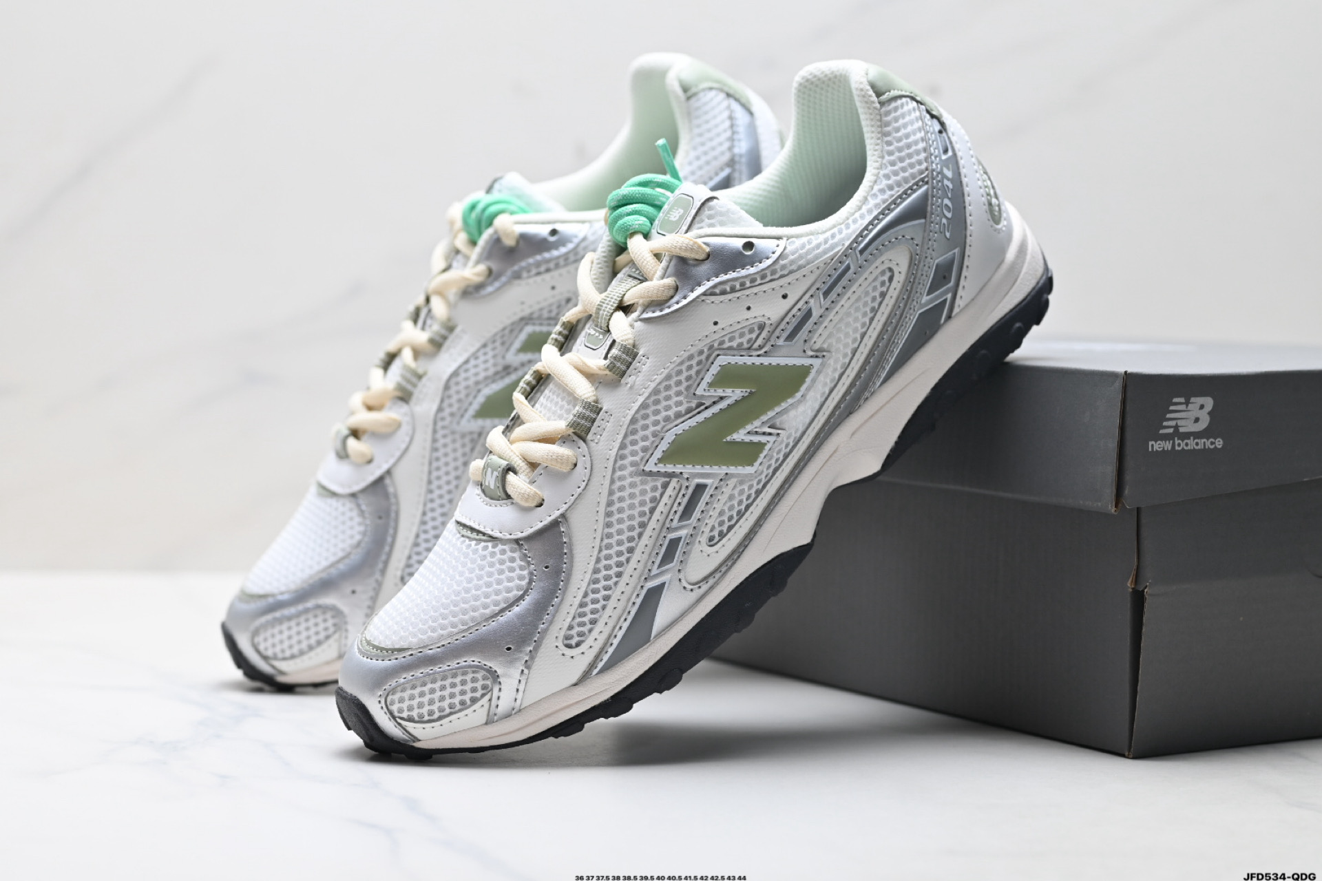 190 New Balance 204L系列 新百伦 薄底鞋 薄底皮质鞋带德训系 减震耐磨包裹性支撑轻便 低帮 生活休闲鞋 U204LSWB