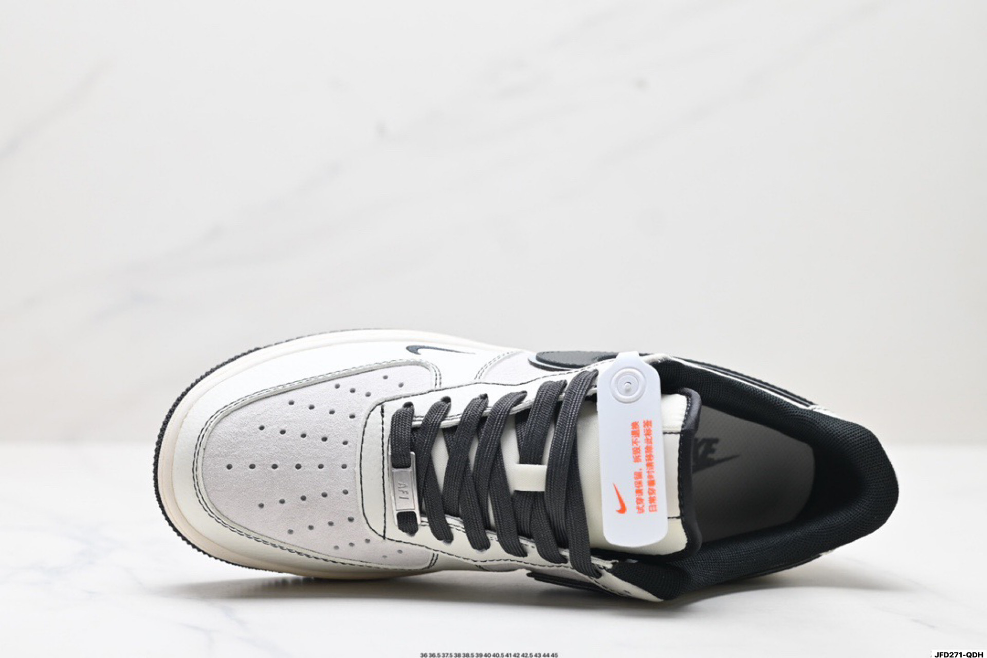 NIKE AIR FORCE 1‘07 DD8959-100 NIKE AIR FORCE 1‘07 DD8959-100