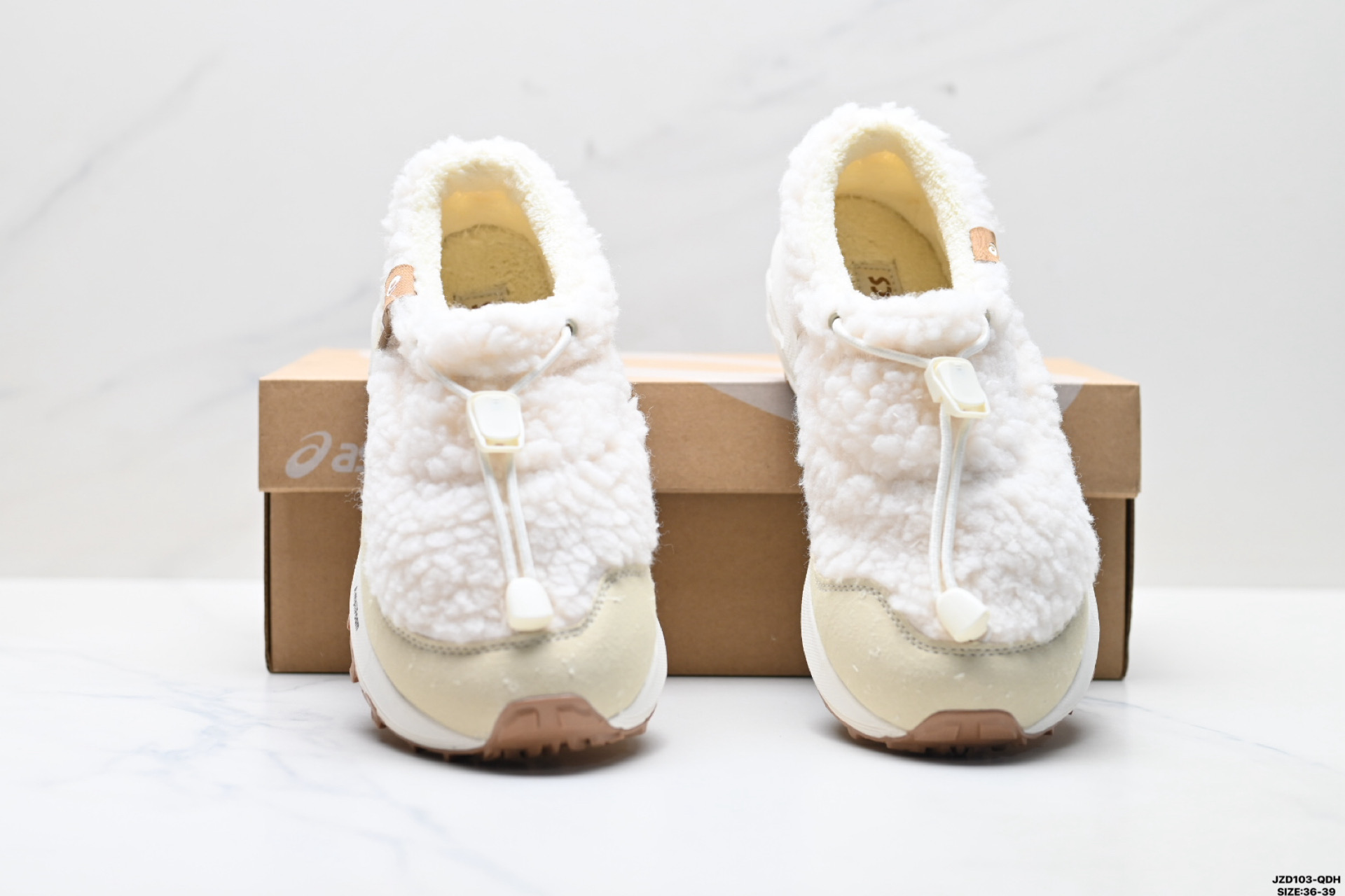 Asics Gel-Sonoma WT 亚瑟士 泰迪毛毛拖 时尚复古 一脚蹬减震 保暖休闲鞋 1203B036-100