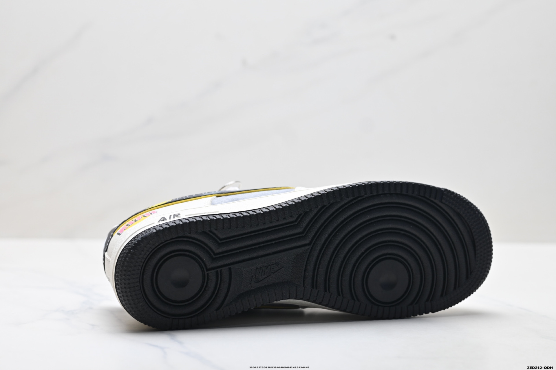 NIKE AIR FORCE 1‘07 LX SY1388-013