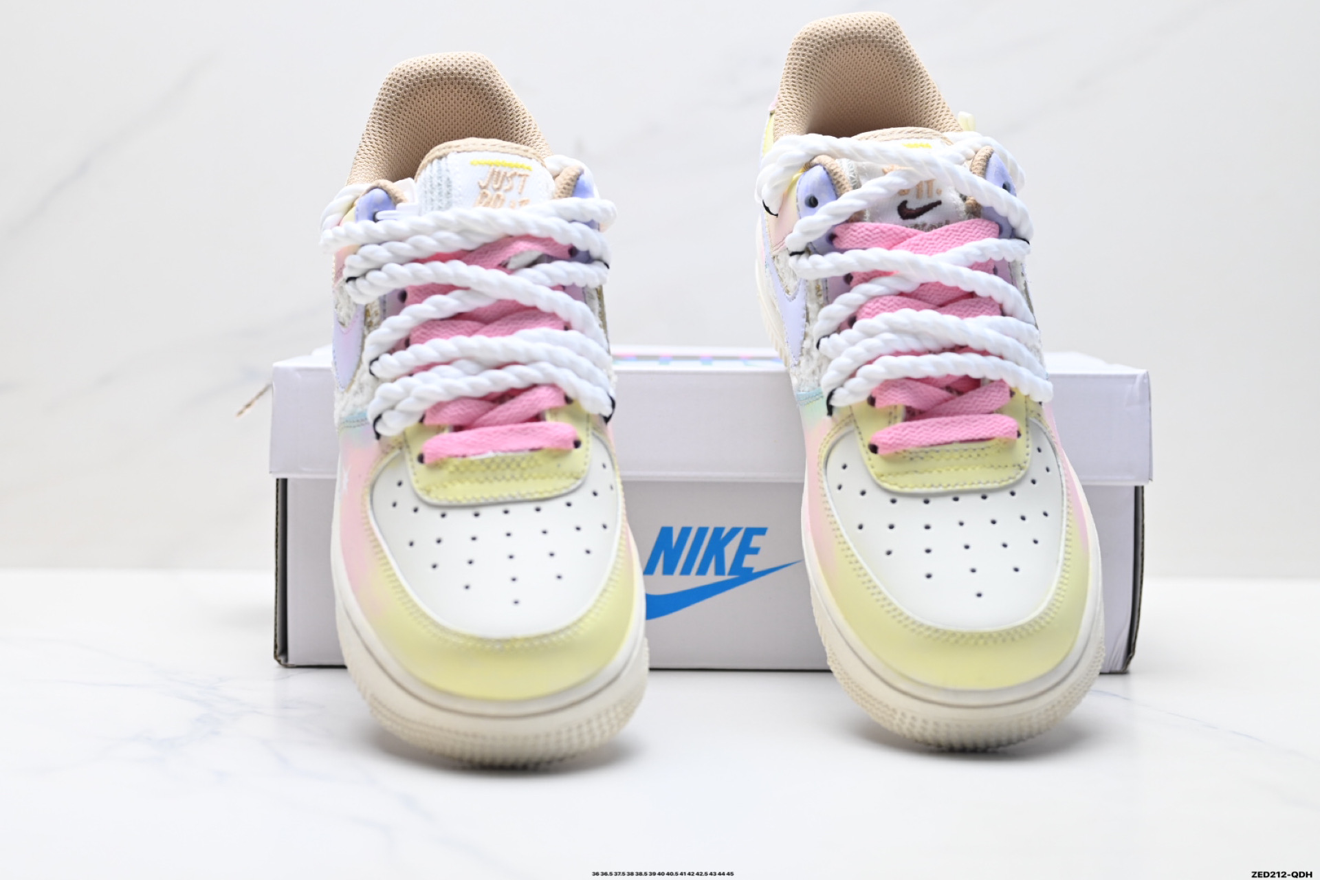 NIKE AIR FORCE 1‘07 FJ7740-120