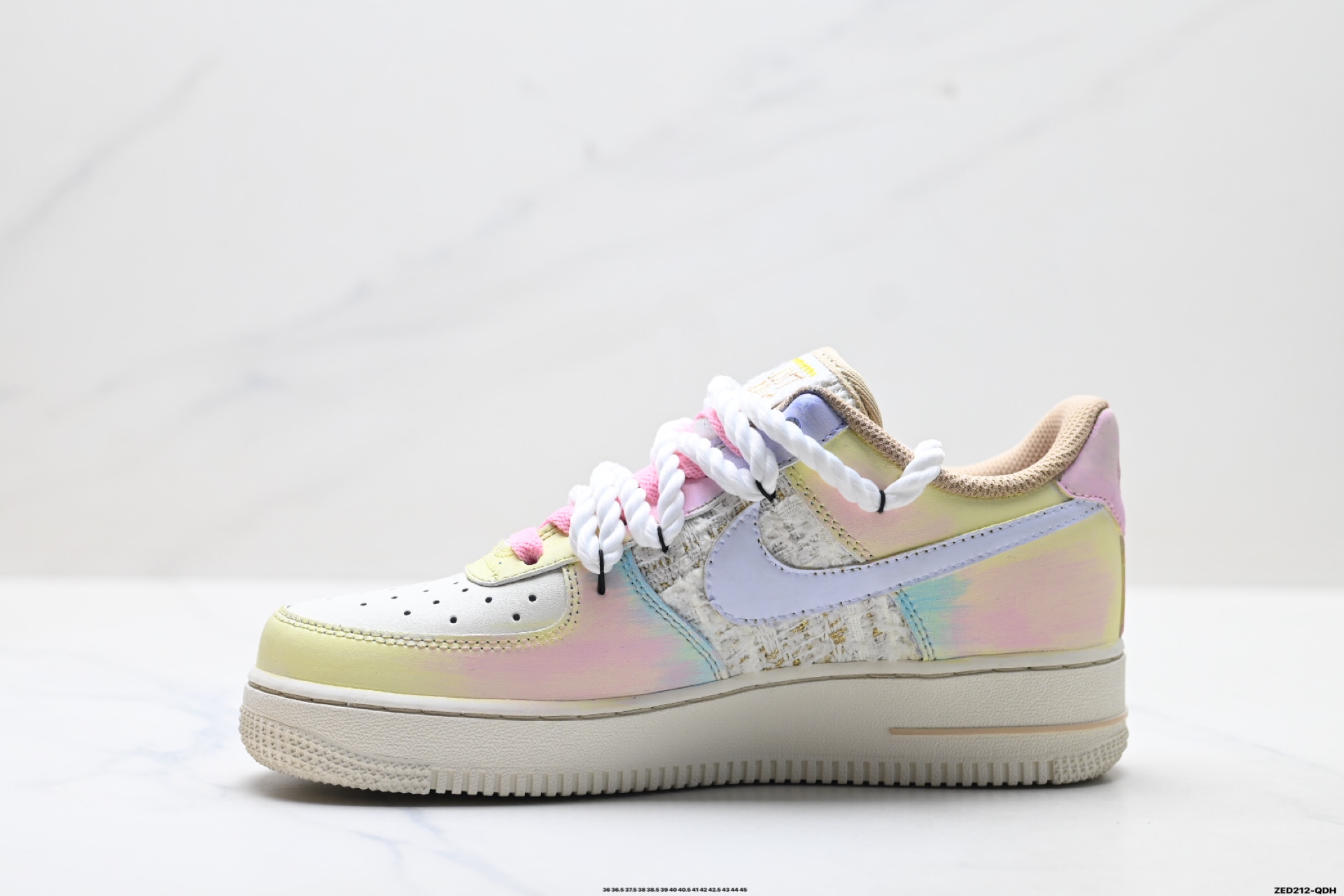 NIKE AIR FORCE 1‘07 FJ7740-120