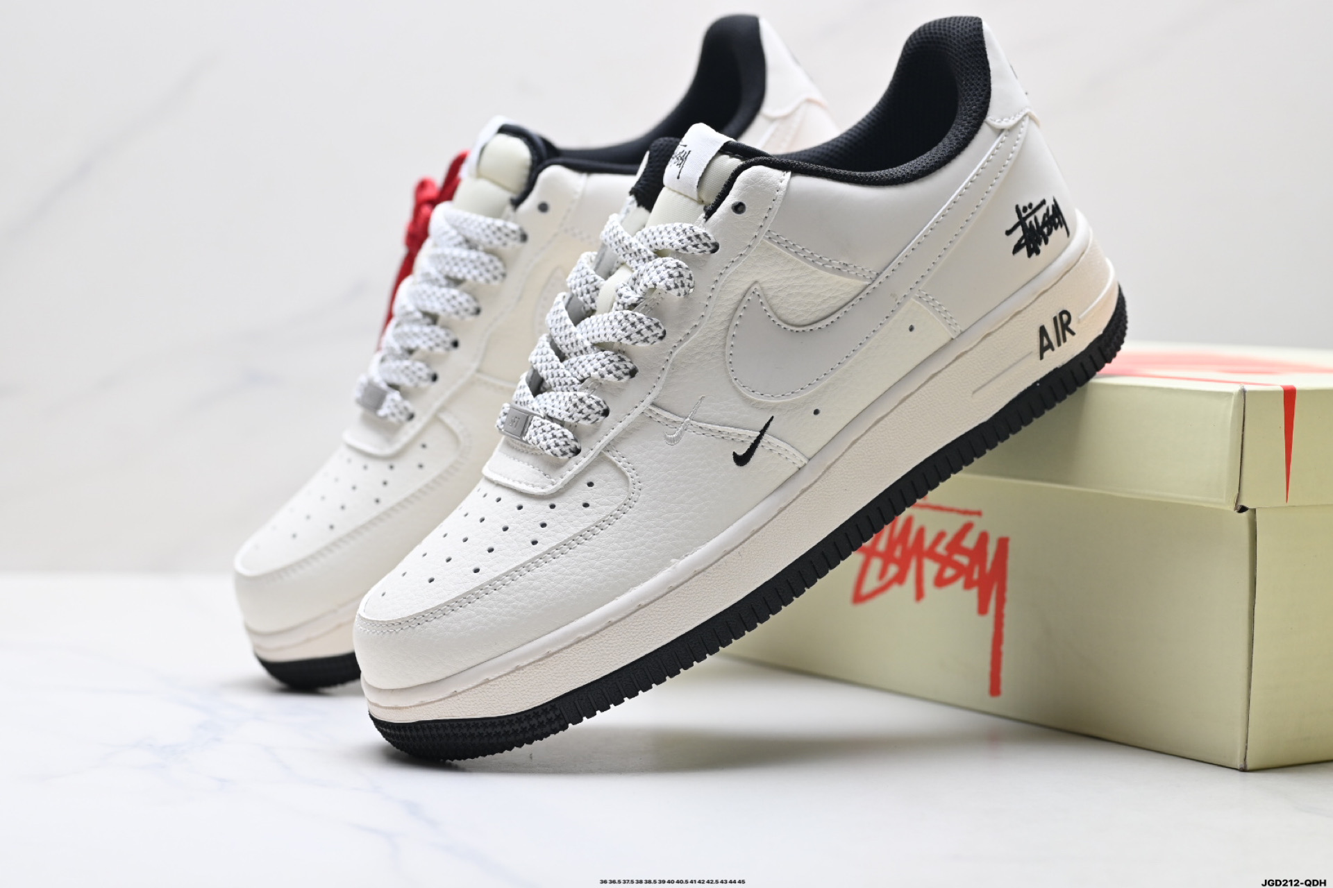 NIKE AIR FORCE 1‘07 LV8 XZ6188-339