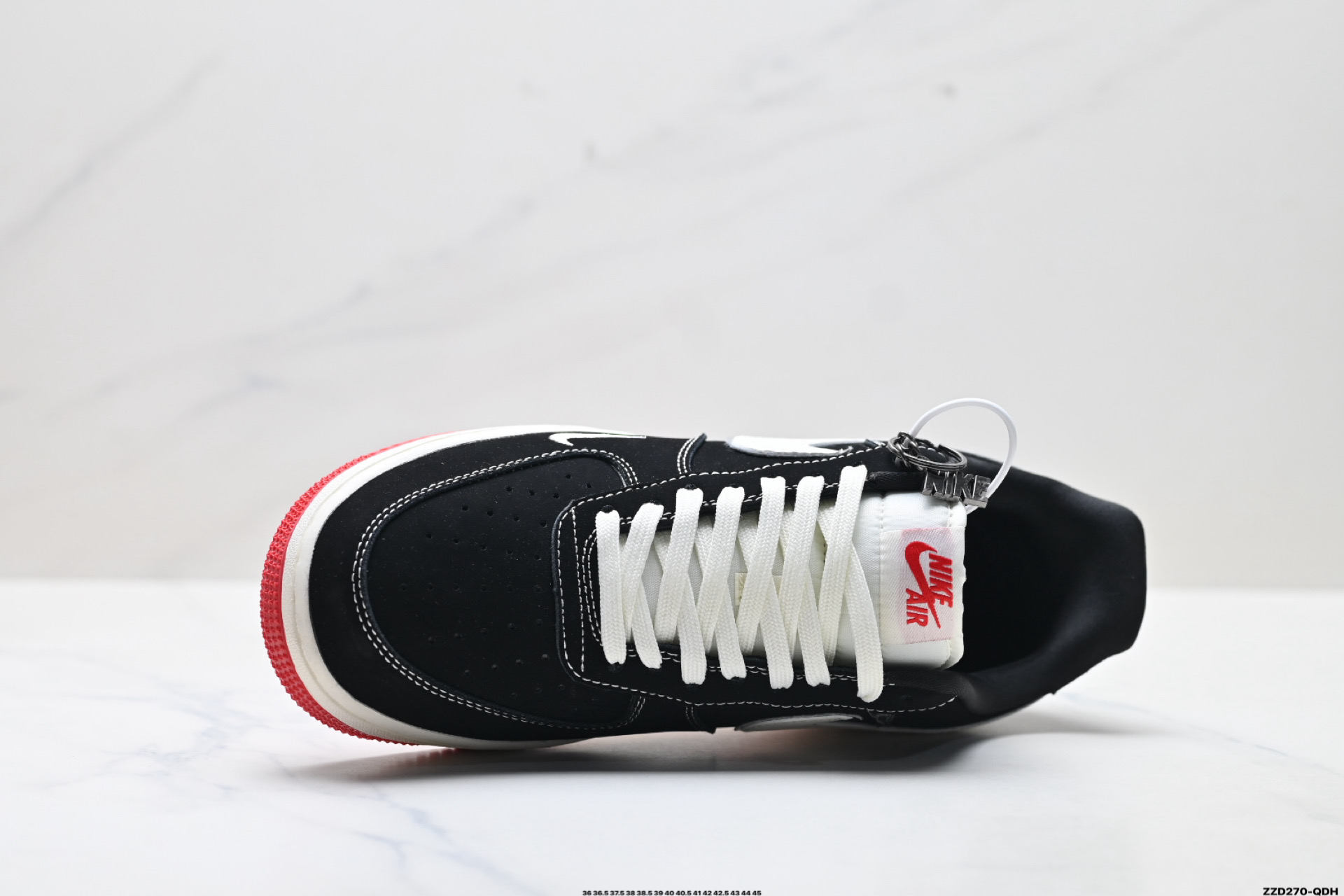 NIKE AIR FORCE 1‘07 LV8 DF0188-118