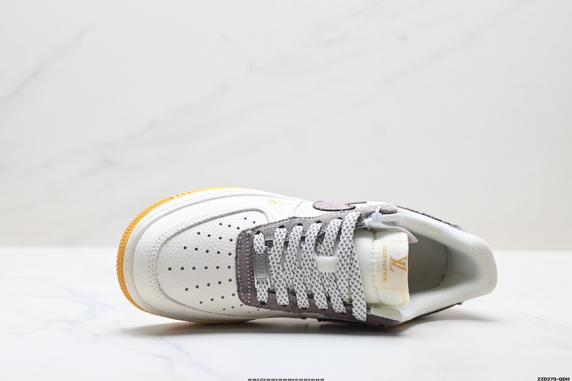 NIKE AIR FORCE 1‘07 LV8 QW5606-262