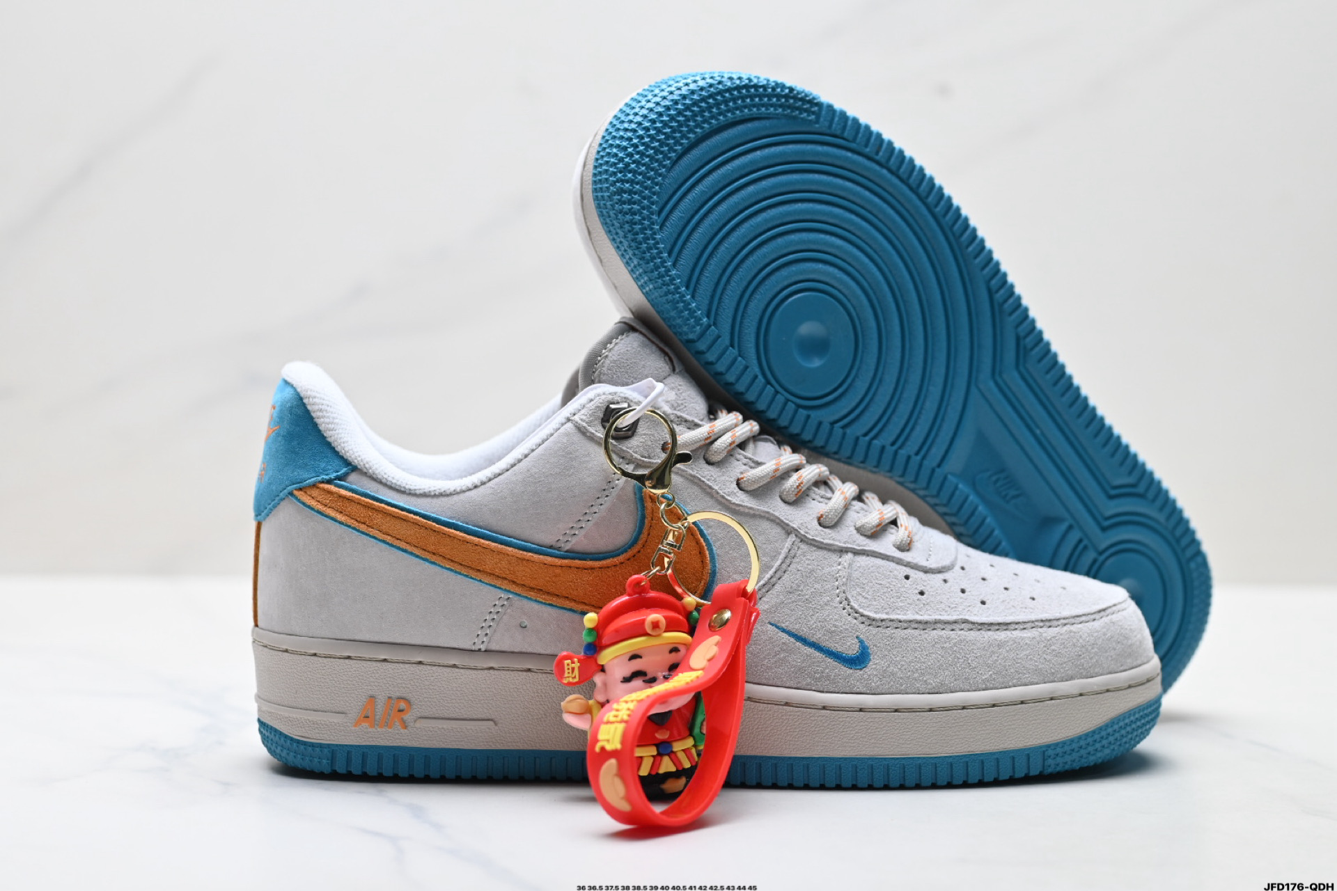 NIKE AIR FORCE 1‘07 LV8 DY9867-108 NIKE AIR FORCE 1‘07 LV8 DY9867-108