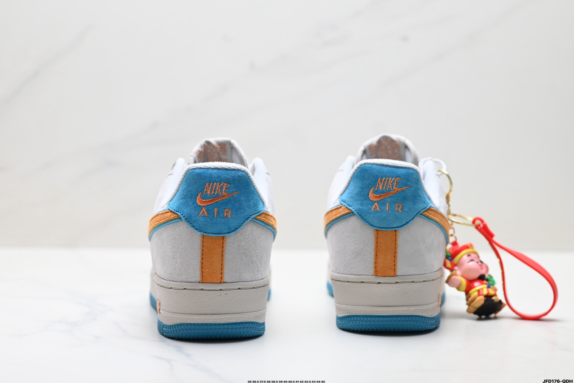 NIKE AIR FORCE 1‘07 LV8 DY9867-108 NIKE AIR FORCE 1‘07 LV8 DY9867-108