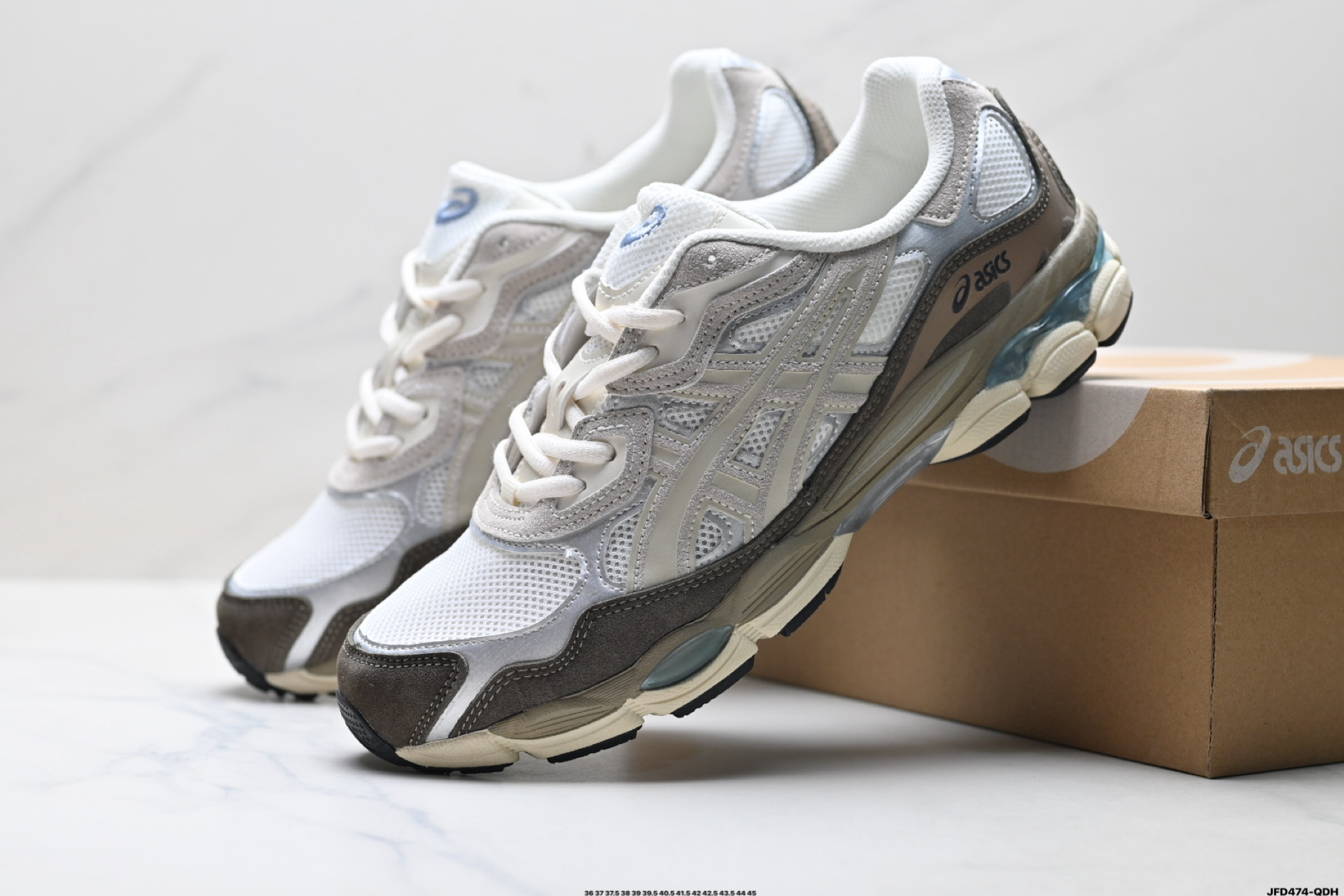 190 ASICS GEL-NYC 亚瑟士 透气网眼鞋面 配合部分合成革材质 采用全新AHAR+橡胶材质 更加耐磨 1203A383-103