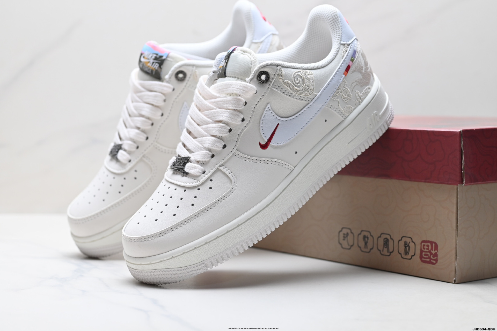 NIKE AIR FORCE 1‘07 LV8 IQ1119-011