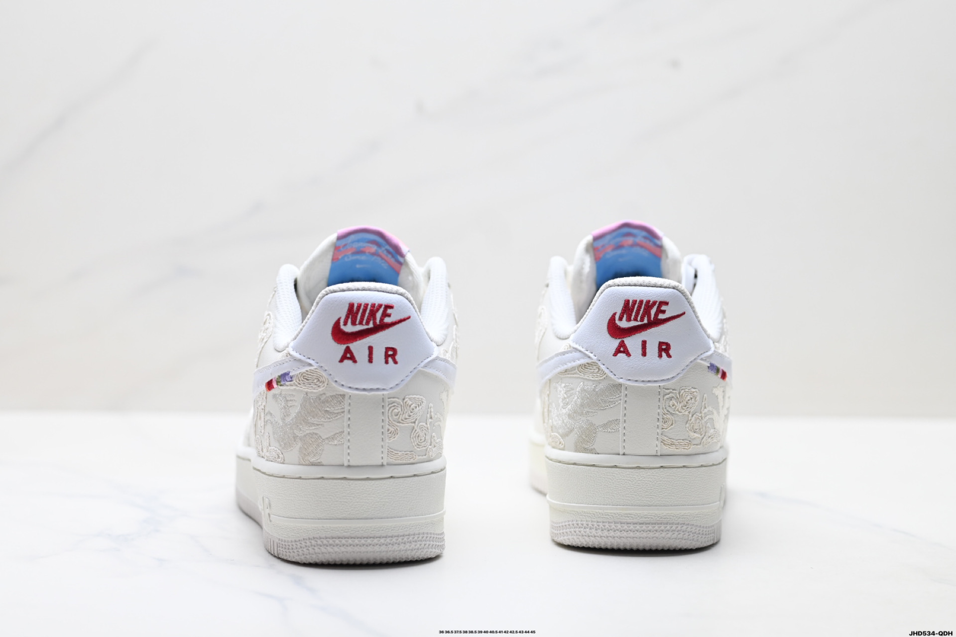 NIKE AIR FORCE 1‘07 LV8 IQ1119-011