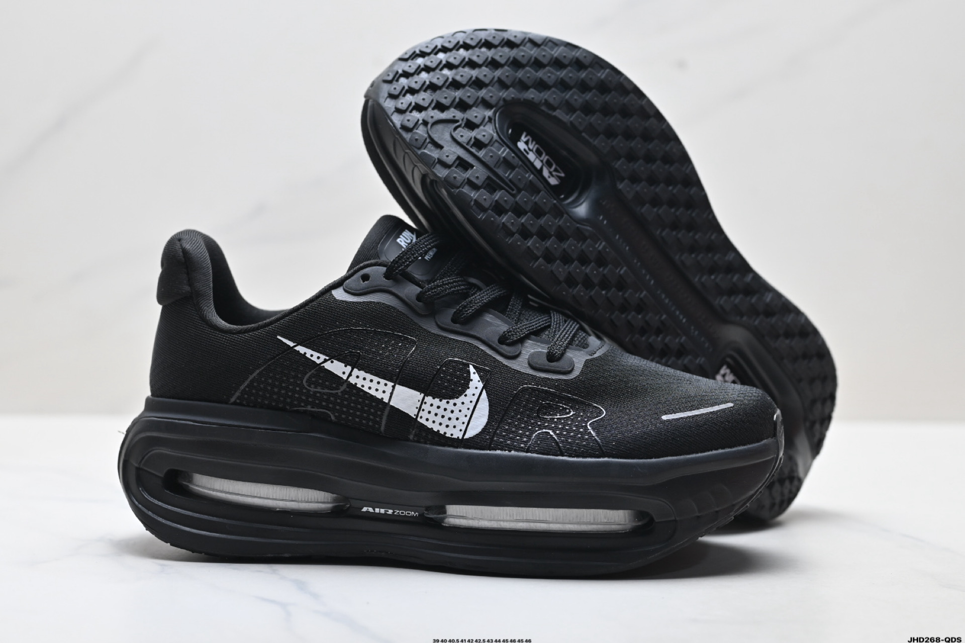 Nike VOMERO PREMIUM 耐克 舒适减震防滑 低帮跑步鞋 HQ2050-558