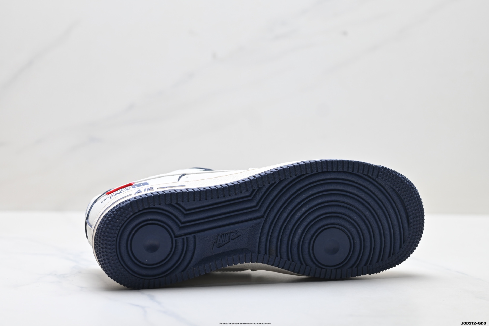 NIKE AIR FORCE 1‘07 LV8 XZ6188-888