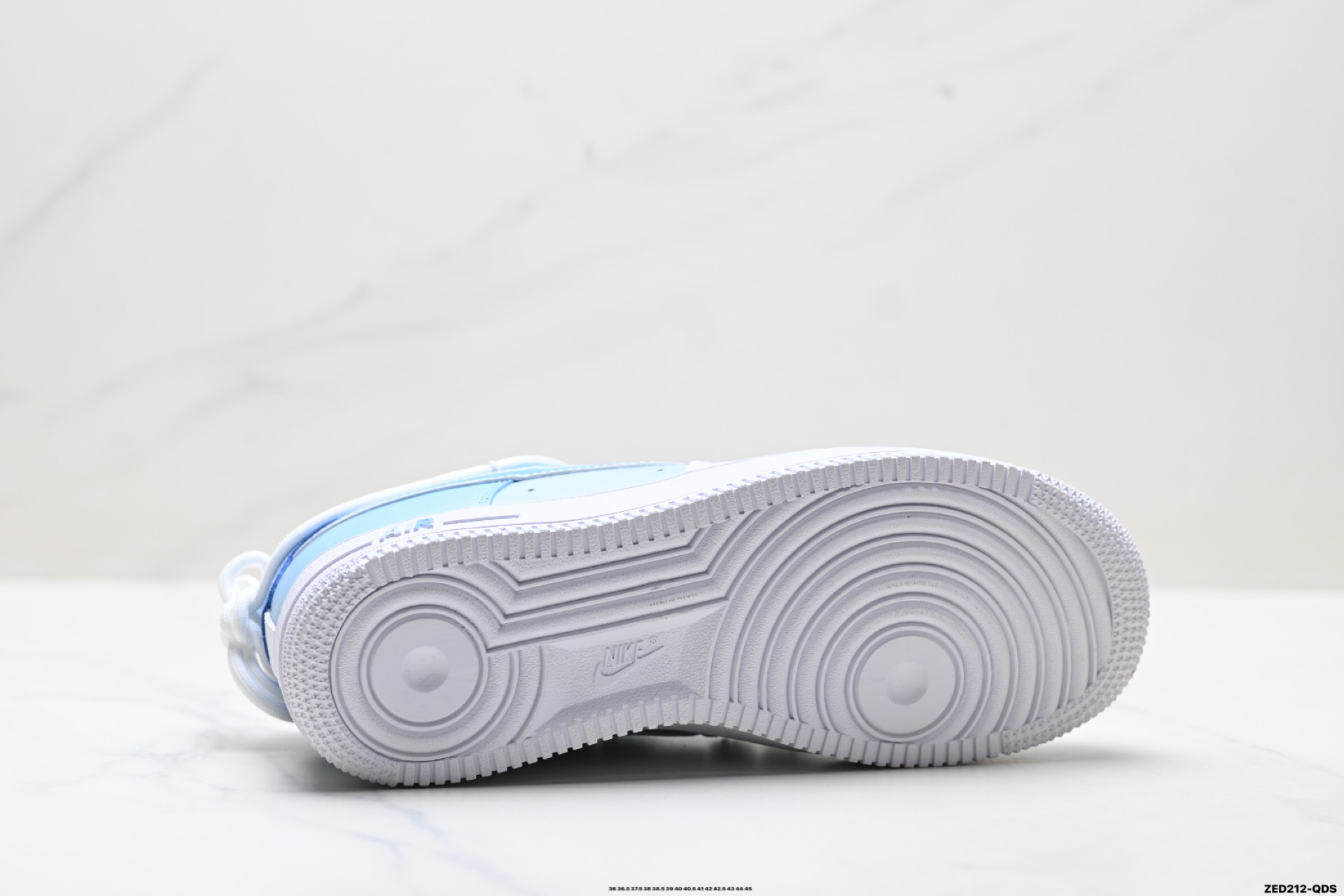 NIKE AIR FORCE 1‘07 LV8 CD2288-951 NIKE AIR FORCE 1‘07 LV8 CD2288-951