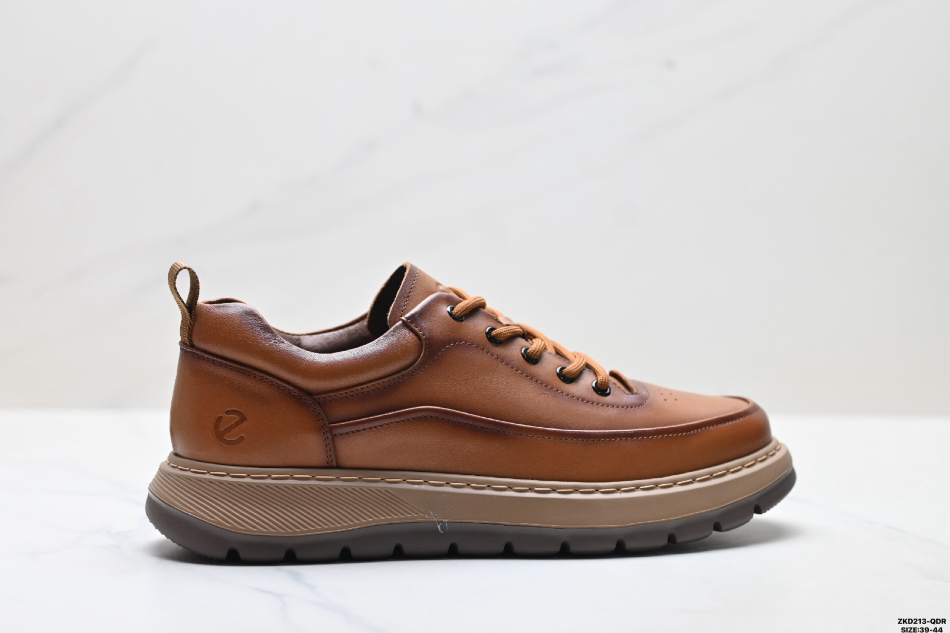 Ecco爱步 BIOM AEX 舒适时尚 简约时尚 减震防滑 低帮休闲鞋 875825-262