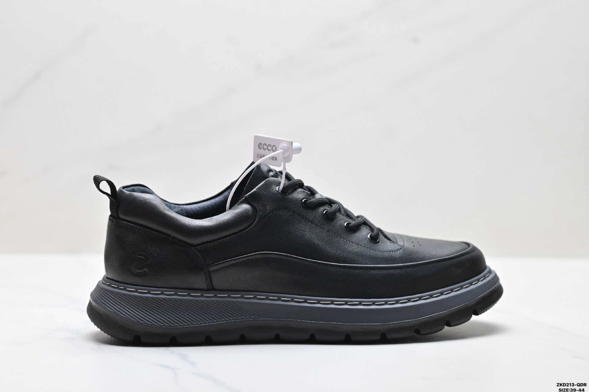 Ecco爱步 BIOM AEX 舒适时尚 简约时尚 减震防滑 低帮休闲鞋 875825-262