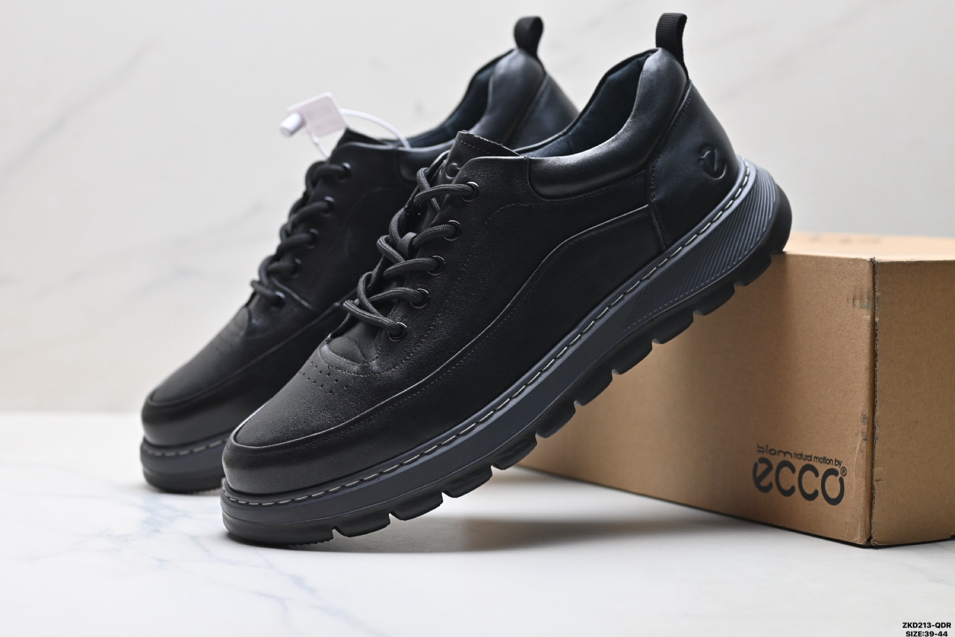 Ecco爱步 BIOM AEX 舒适时尚 简约时尚 减震防滑 低帮休闲鞋 875825-262