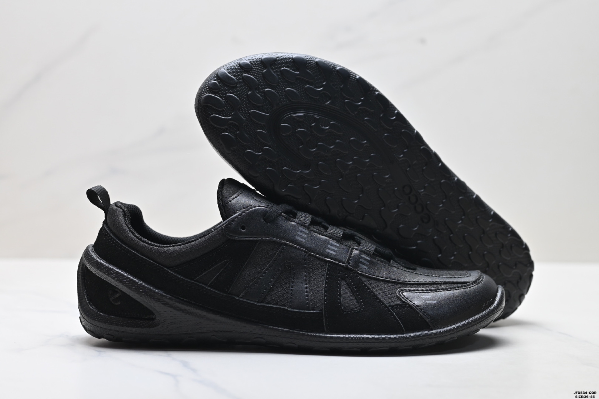 Ecco爱步 BIOM LITE W 舒适百搭户外时尚 低帮生活休闲鞋 802433-604