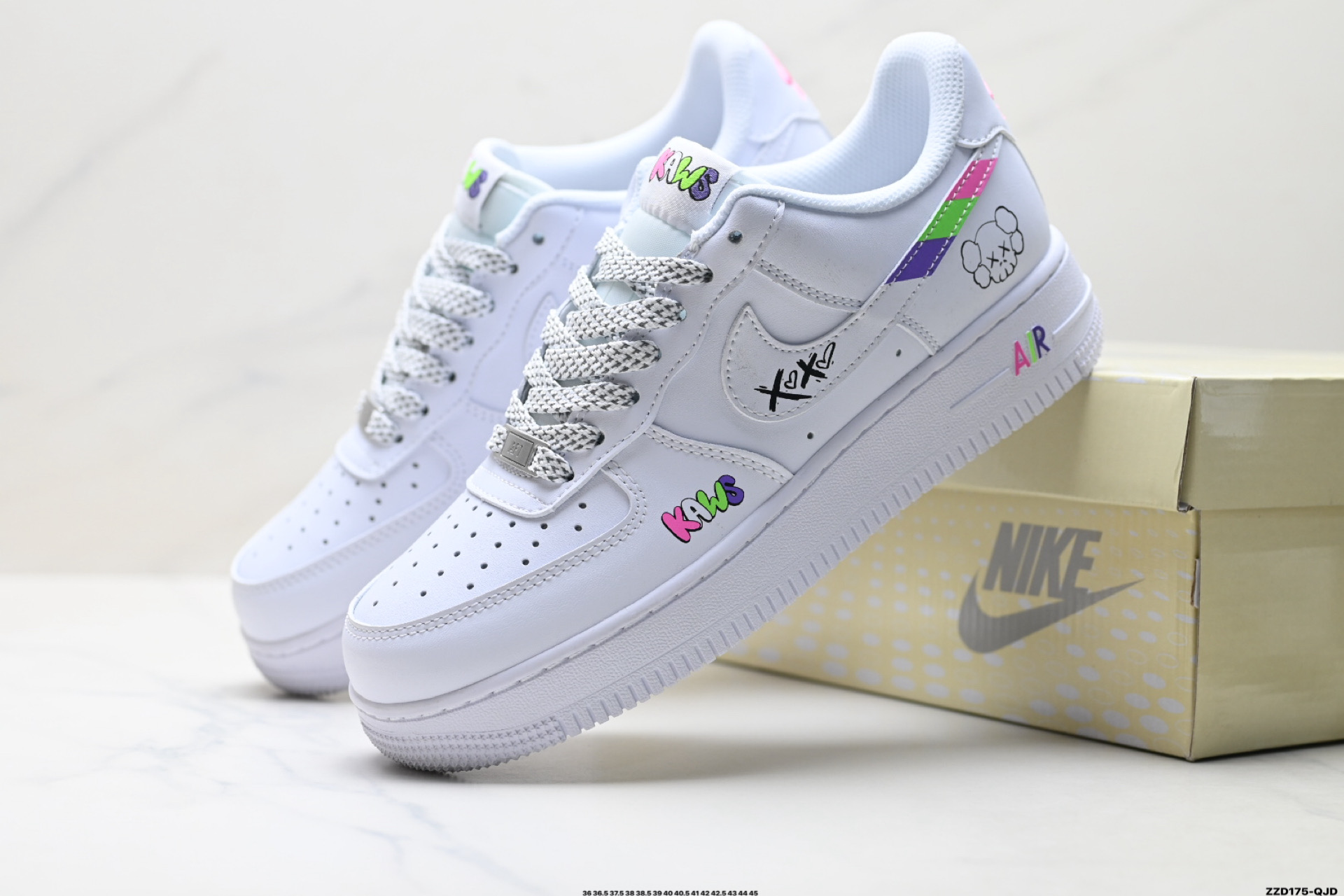 NIKE AIR FORCE 1‘07 LV8 XS1958-620