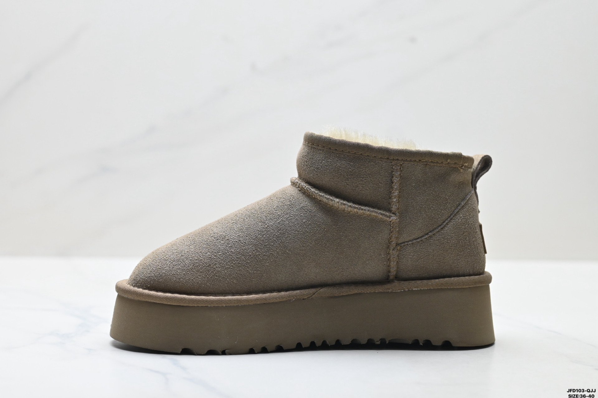 190 UGG CLASSIC ULTRA MINI PLATFORM 轻便舒适 麂皮 中帮保暖雪地靴 1135093-Chinese UA Cheap High Quatity Brand Clothes Bags handbags Sneakers wholesale wholesaler seller from China Factory suppliers Fashion Clothing Shoes best Quality Beautiful Price 190 UGG CLASSIC ULTRA MINI PLATFORM 轻便舒适 麂皮 中帮保暖雪地靴 1135093