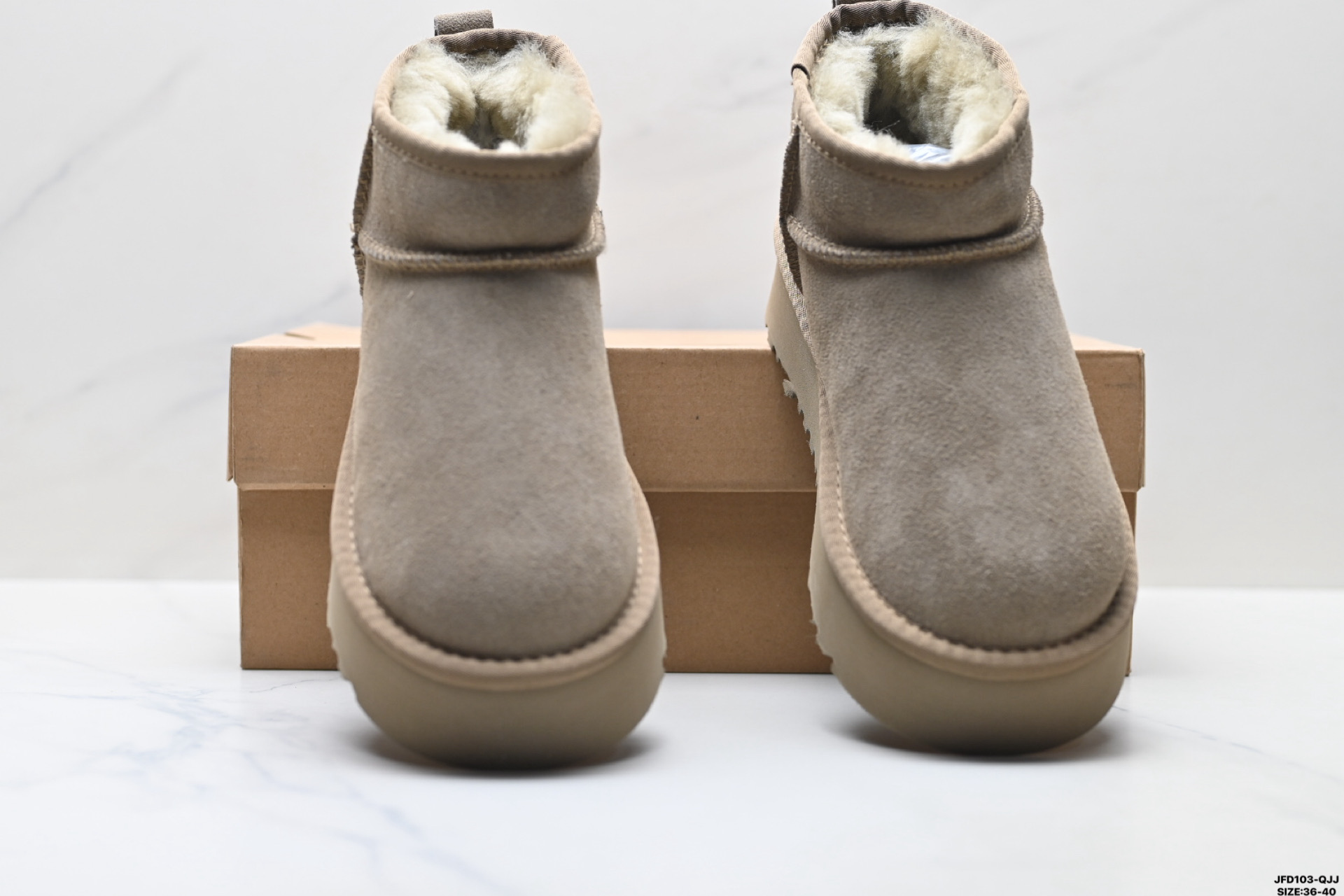 190 UGG CLASSIC ULTRA MINI PLATFORM 轻便舒适 麂皮 中帮保暖雪地靴 1135093-Chinese UA Cheap High Quatity Brand Clothes Bags handbags Sneakers wholesale wholesaler seller from China Factory suppliers Fashion Clothing Shoes best Quality Beautiful Price 190 UGG CLASSIC ULTRA MINI PLATFORM 轻便舒适 麂皮 中帮保暖雪地靴 1135093