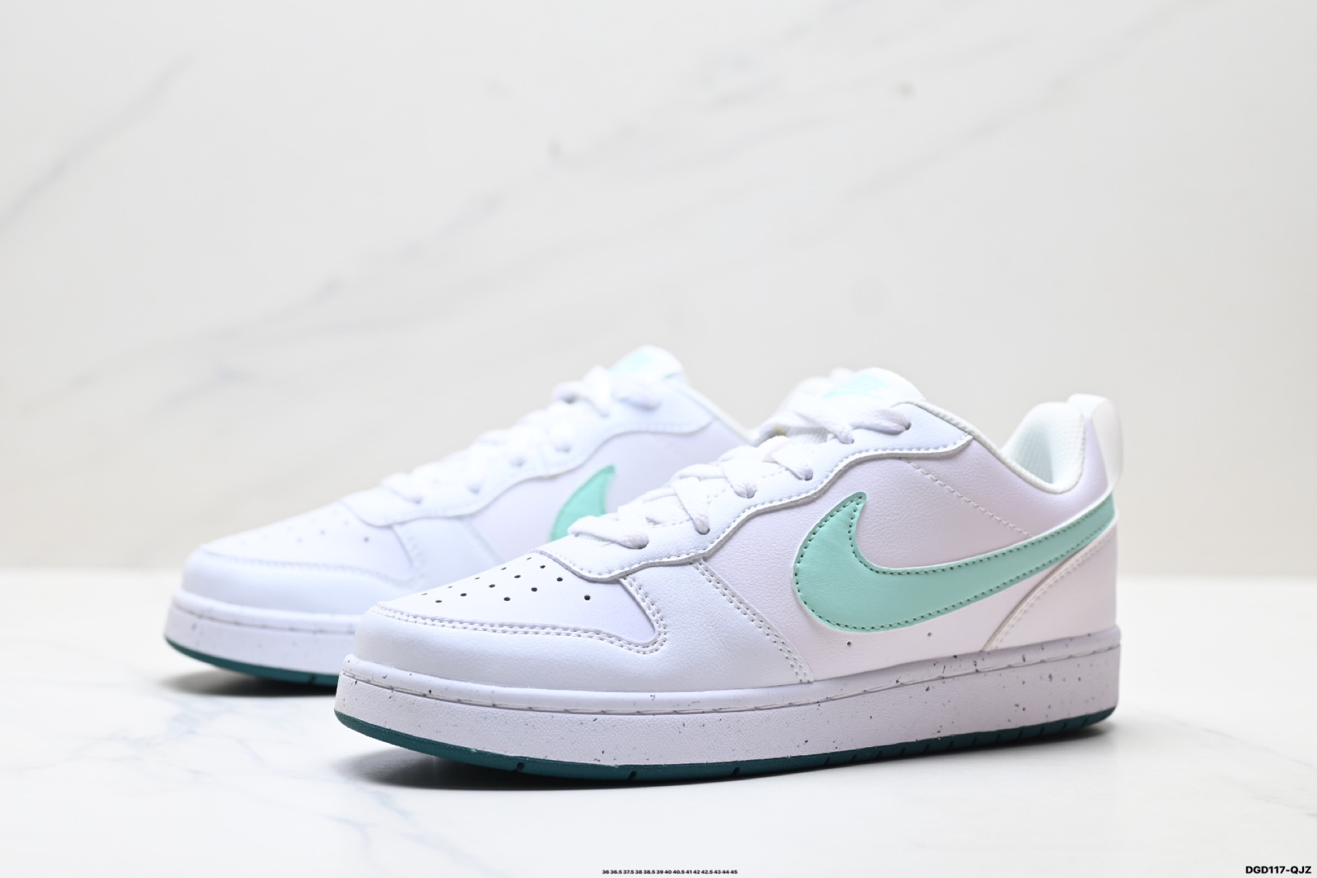 💰100
真标✅耐克 NIKE COURT BOROUGH 低帮百搭透气休闲运动板鞋，经典耐用的设计，兼顾舒适脚感和出众风范，演绎匠心之作。结构性的支撑贴合感结合复古篮球设计，塑就场外全明星风范。
货号:FN3687-181
尺码:36 36.5 37.5 38 38.5 39 40 40.5 41 42 42.5 43 44 45
ID:DGD117-QJZ