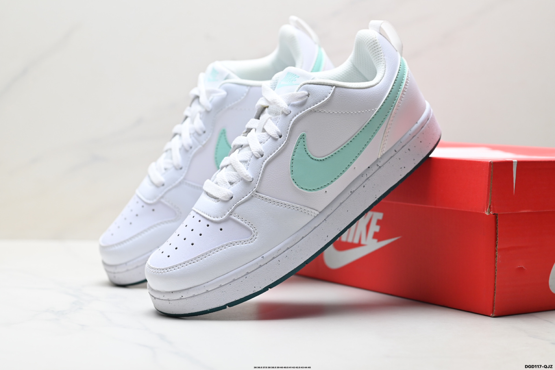 💰100
真标✅耐克 NIKE COURT BOROUGH 低帮百搭透气休闲运动板鞋，经典耐用的设计，兼顾舒适脚感和出众风范，演绎匠心之作。结构性的支撑贴合感结合复古篮球设计，塑就场外全明星风范。
货号:FN3687-181
尺码:36 36.5 37.5 38 38.5 39 40 40.5 41 42 42.5 43 44 45
ID:DGD117-QJZ