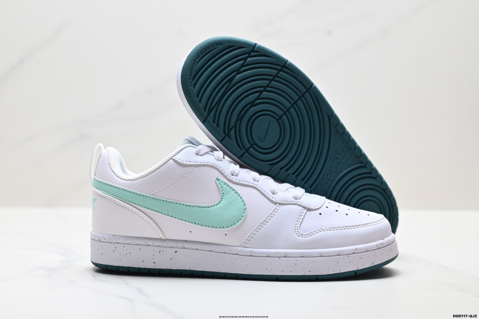 💰100
真标✅耐克 NIKE COURT BOROUGH 低帮百搭透气休闲运动板鞋，经典耐用的设计，兼顾舒适脚感和出众风范，演绎匠心之作。结构性的支撑贴合感结合复古篮球设计，塑就场外全明星风范。
货号:FN3687-181
尺码:36 36.5 37.5 38 38.5 39 40 40.5 41 42 42.5 43 44 45
ID:DGD117-QJZ