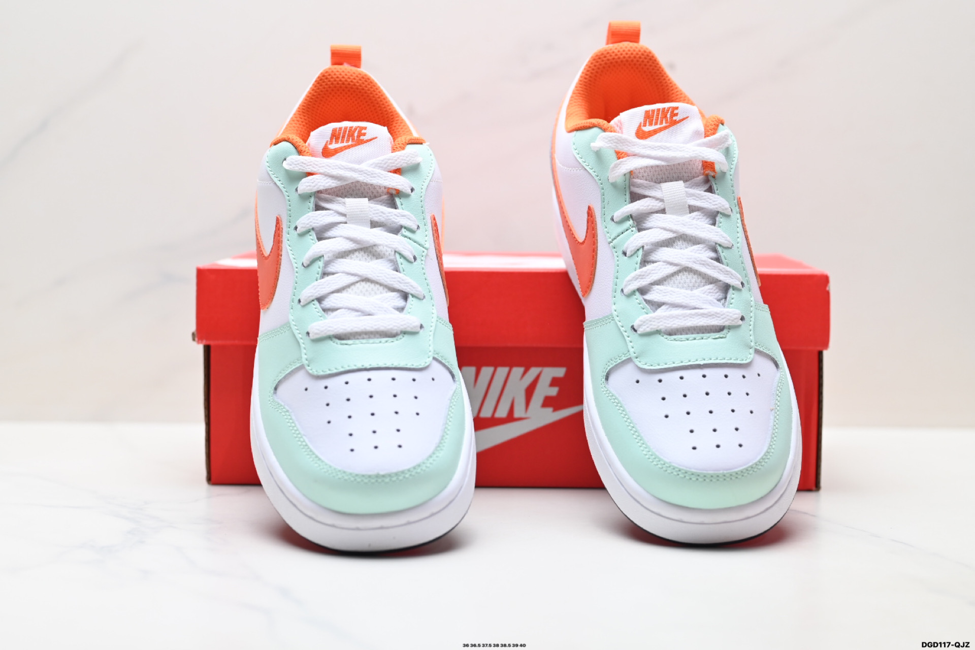 💰100
真标✅耐克 NIKE COURT BOROUGH 低帮百搭透气休闲运动板鞋，经典耐用的设计，兼顾舒适脚感和出众风范，演绎匠心之作。结构性的支撑贴合感结合复古篮球设计，塑就场外全明星风范。
货号:FN3687-181
尺码:36 36.5 37.5 38 38.5 39 40
ID:DGD117-QJZ