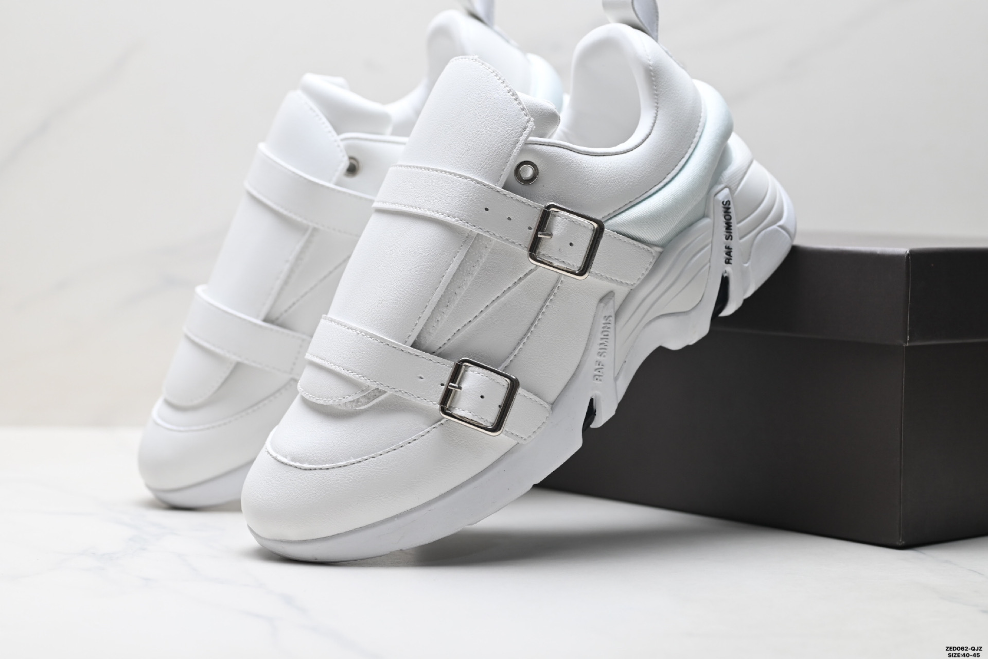 280 RAF SIMONS CYLON-21 潮流运动 织物皮革 圆头系带 低帮休闲鞋 HR740004L-0061