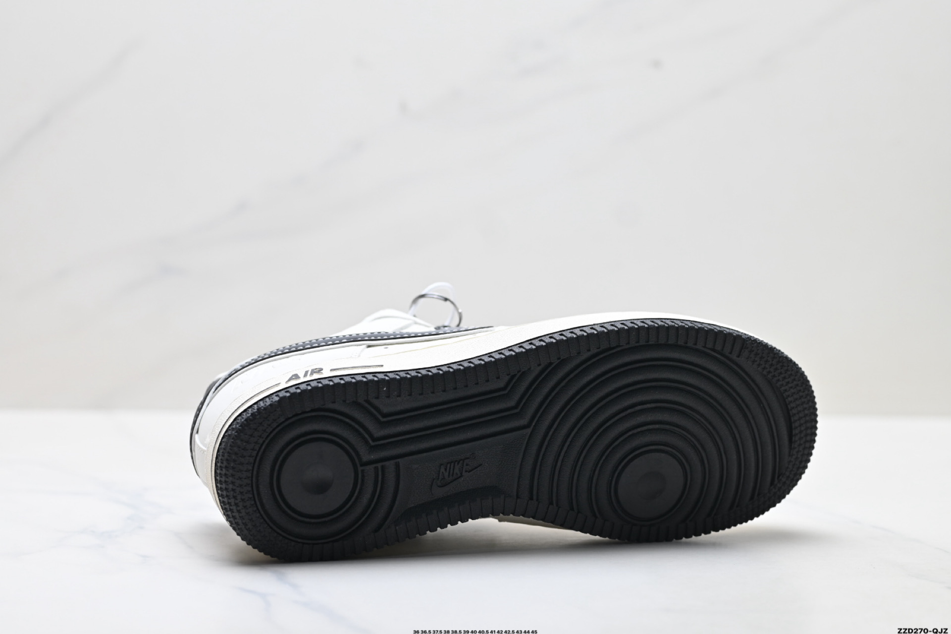 270 NIKE AIR FORCE 1‘07 LV8 DD1982-327
