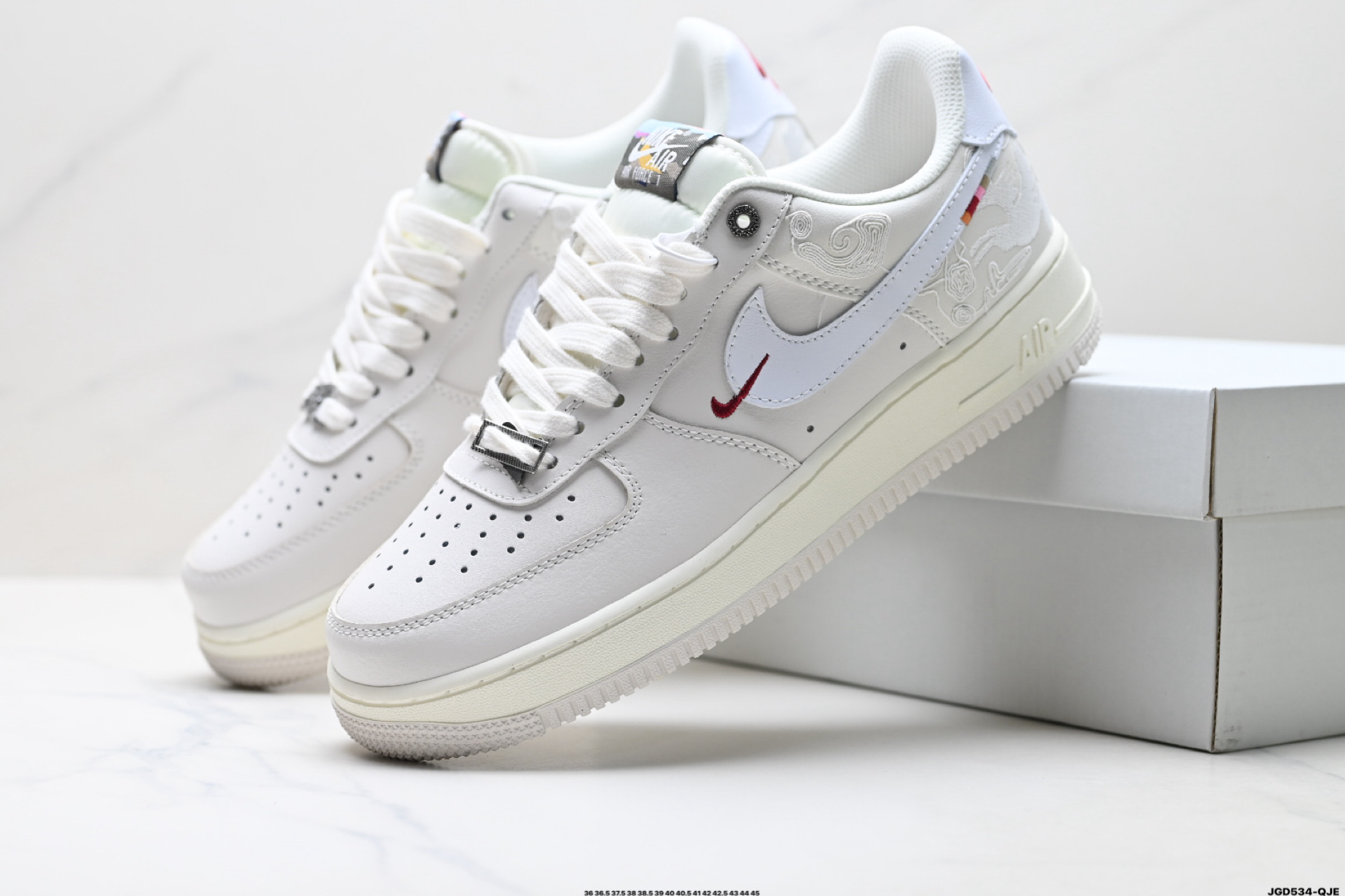 200 NIKE AIR FORCE 1‘07 LV8 IQ1119-011