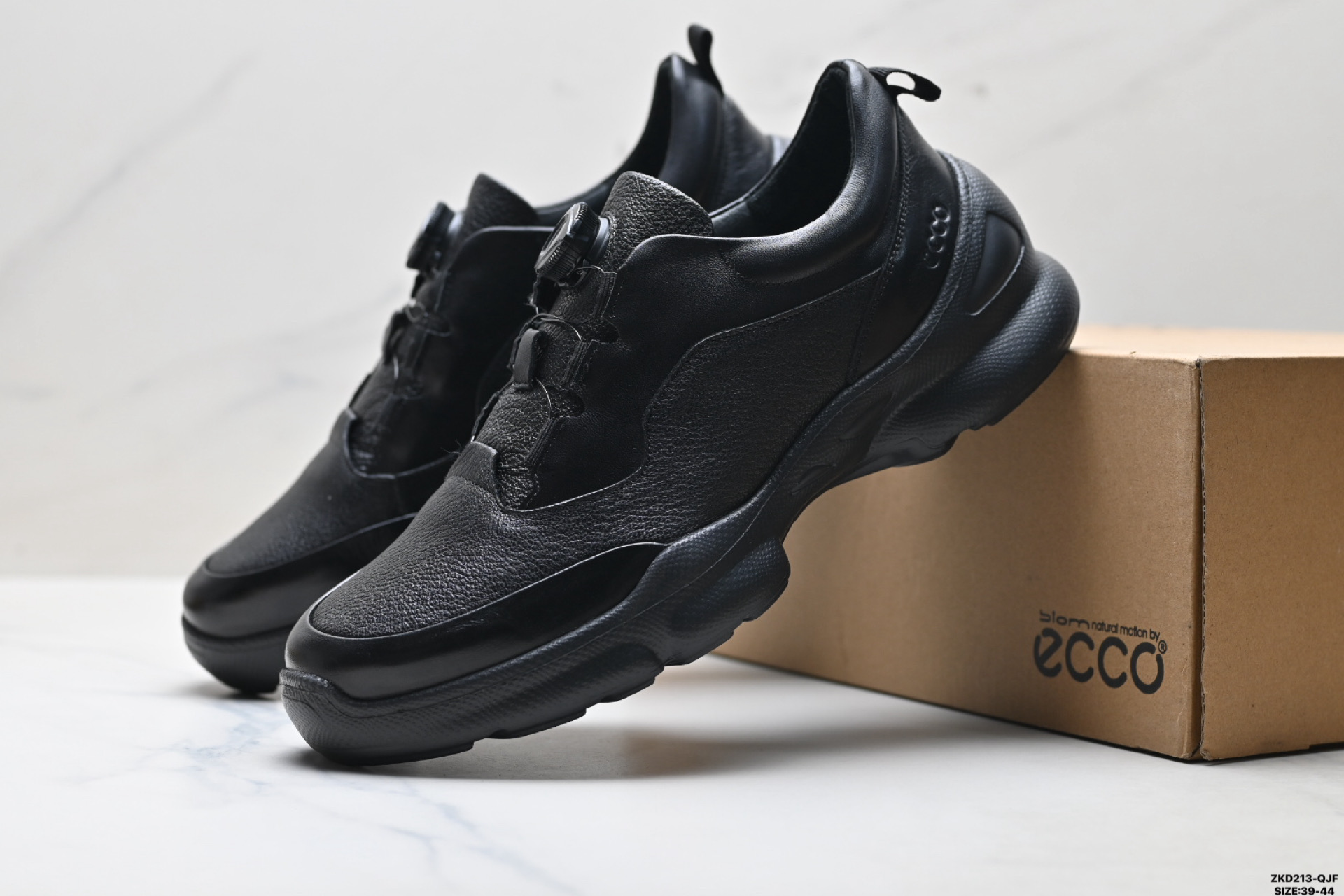 290 Ecco爱步 BIOM AEX 舒适时尚 简约时尚 减震防滑 低帮休闲鞋 戈尔防水薄膜内衬提供强大的透气性与防水性 875825-558-Chinese UA Cheap High Quatity Brand Clothes Bags handbags Sneakers wholesale wholesaler seller from China Factory suppliers Fashion Clothing Shoes best Quality Beautiful Price 290 Ecco爱步 BIOM AEX 舒适时尚 简约时尚 减震防滑 低帮休闲鞋 戈尔防水薄膜内衬提供强大的透气性与防水性 875825-558