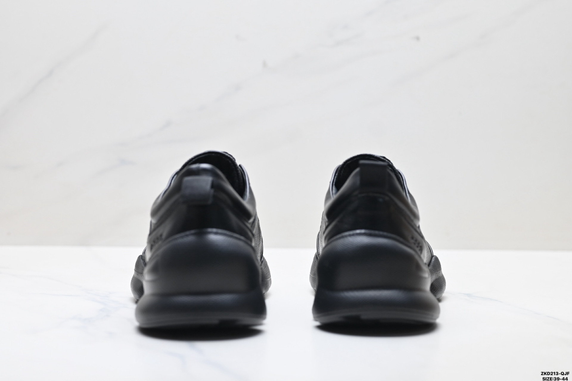 290 Ecco爱步 BIOM AEX 舒适时尚 简约时尚 减震防滑 低帮休闲鞋 戈尔防水薄膜内衬提供强大的透气性与防水性 875825-558-Chinese UA Cheap High Quatity Brand Clothes Bags handbags Sneakers wholesale wholesaler seller from China Factory suppliers Fashion Clothing Shoes best Quality Beautiful Price 290 Ecco爱步 BIOM AEX 舒适时尚 简约时尚 减震防滑 低帮休闲鞋 戈尔防水薄膜内衬提供强大的透气性与防水性 875825-558