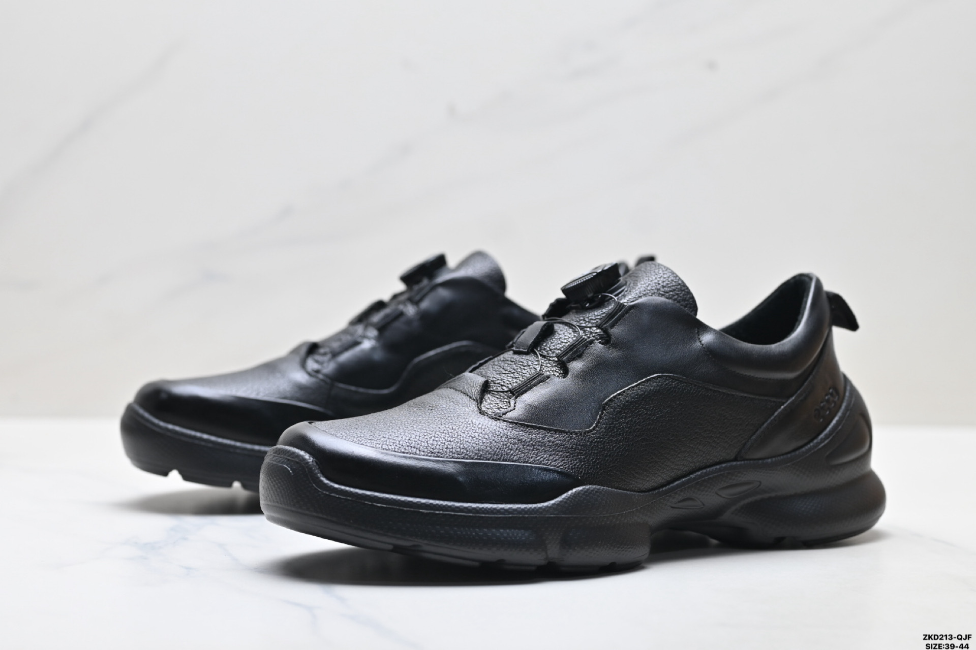 290 Ecco爱步 BIOM AEX 舒适时尚 简约时尚 减震防滑 低帮休闲鞋 戈尔防水薄膜内衬提供强大的透气性与防水性 875825-558-Chinese UA Cheap High Quatity Brand Clothes Bags handbags Sneakers wholesale wholesaler seller from China Factory suppliers Fashion Clothing Shoes best Quality Beautiful Price 290 Ecco爱步 BIOM AEX 舒适时尚 简约时尚 减震防滑 低帮休闲鞋 戈尔防水薄膜内衬提供强大的透气性与防水性 875825-558