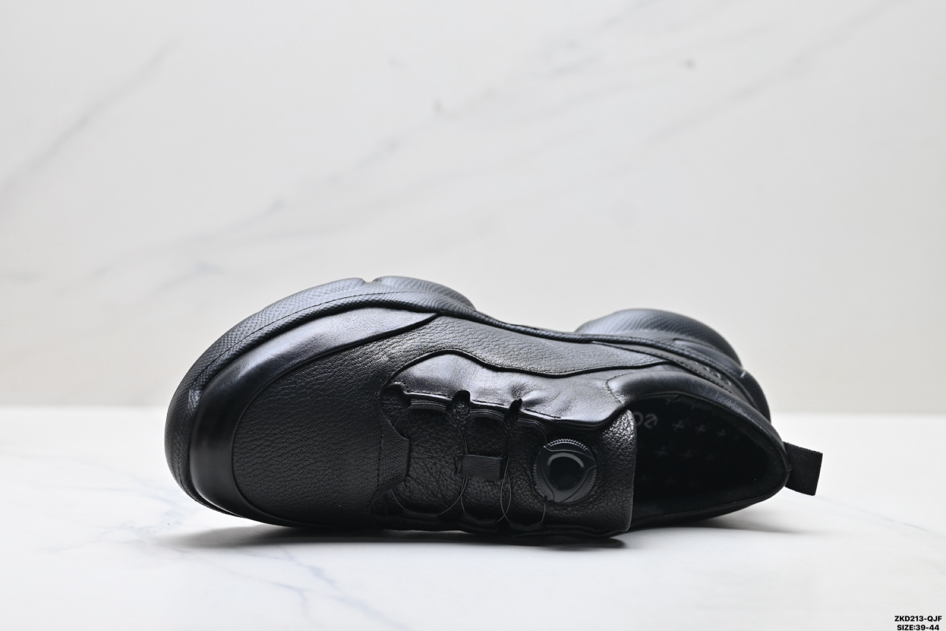 290 Ecco爱步 BIOM AEX 舒适时尚 简约时尚 减震防滑 低帮休闲鞋 戈尔防水薄膜内衬提供强大的透气性与防水性 875825-558-Chinese UA Cheap High Quatity Brand Clothes Bags handbags Sneakers wholesale wholesaler seller from China Factory suppliers Fashion Clothing Shoes best Quality Beautiful Price 290 Ecco爱步 BIOM AEX 舒适时尚 简约时尚 减震防滑 低帮休闲鞋 戈尔防水薄膜内衬提供强大的透气性与防水性 875825-558