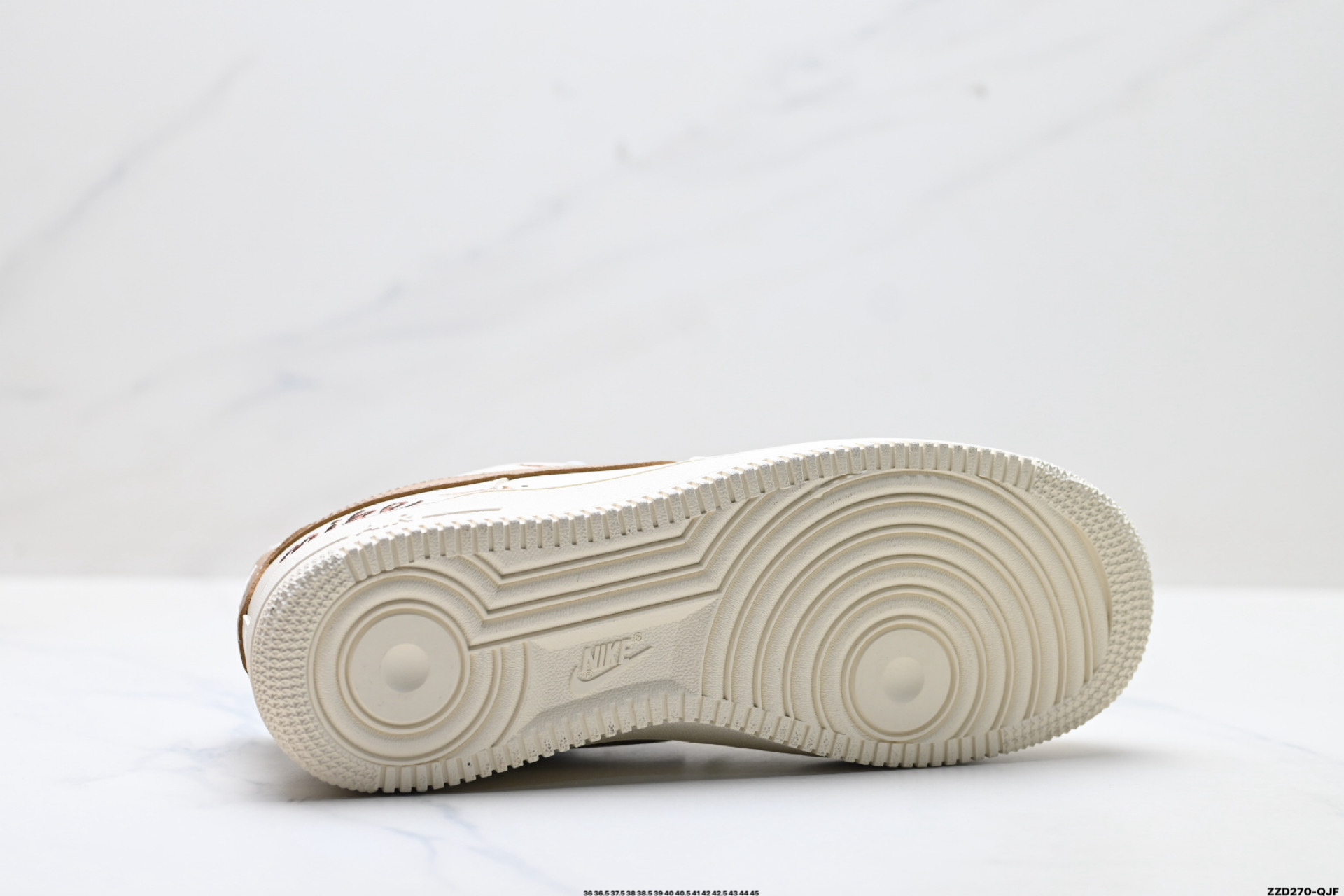 270 NIKE AIR FORCE 1‘07 LV8 NH0601-584