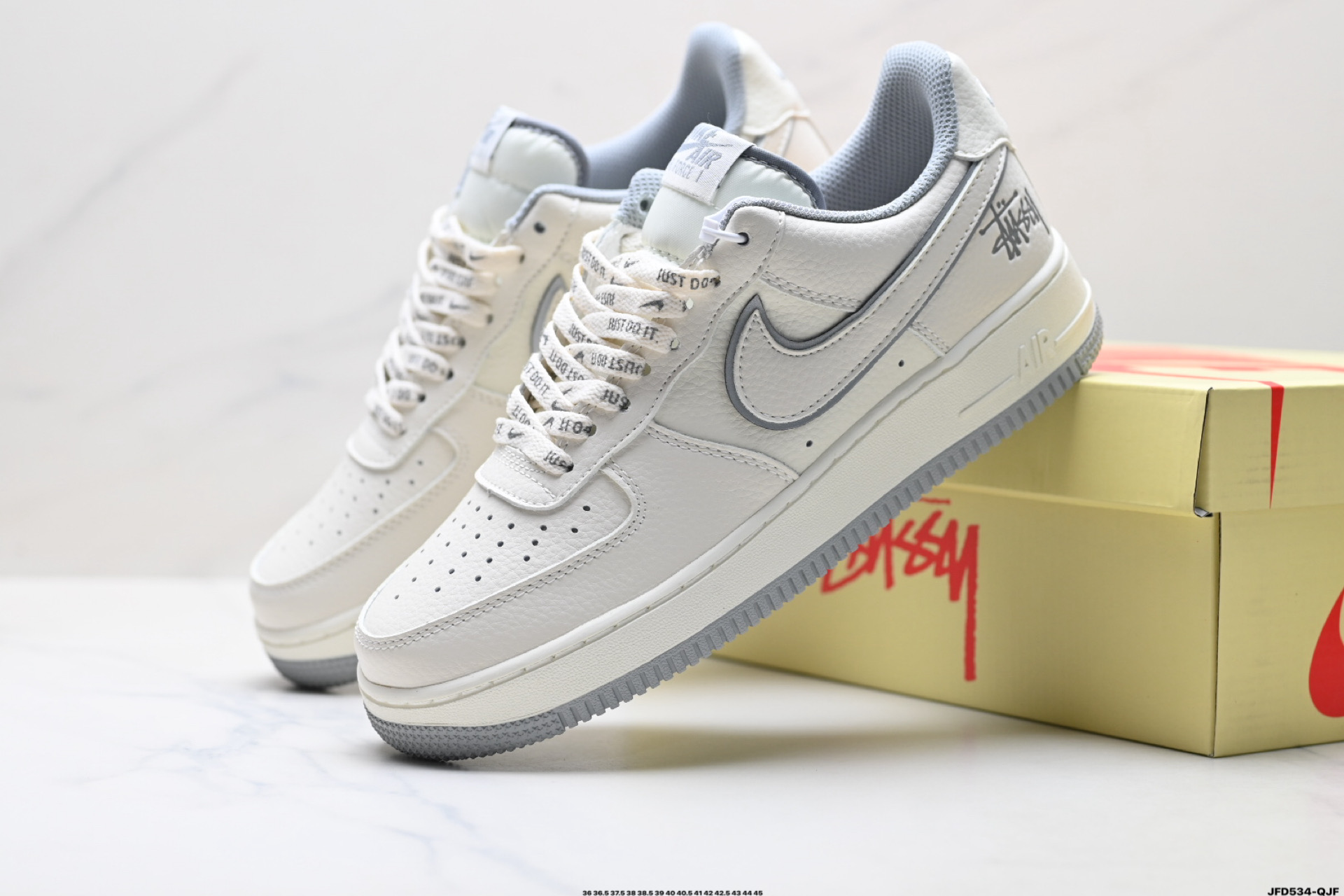 190 NIKE AIR FORCE 1‘07 UN1815-802