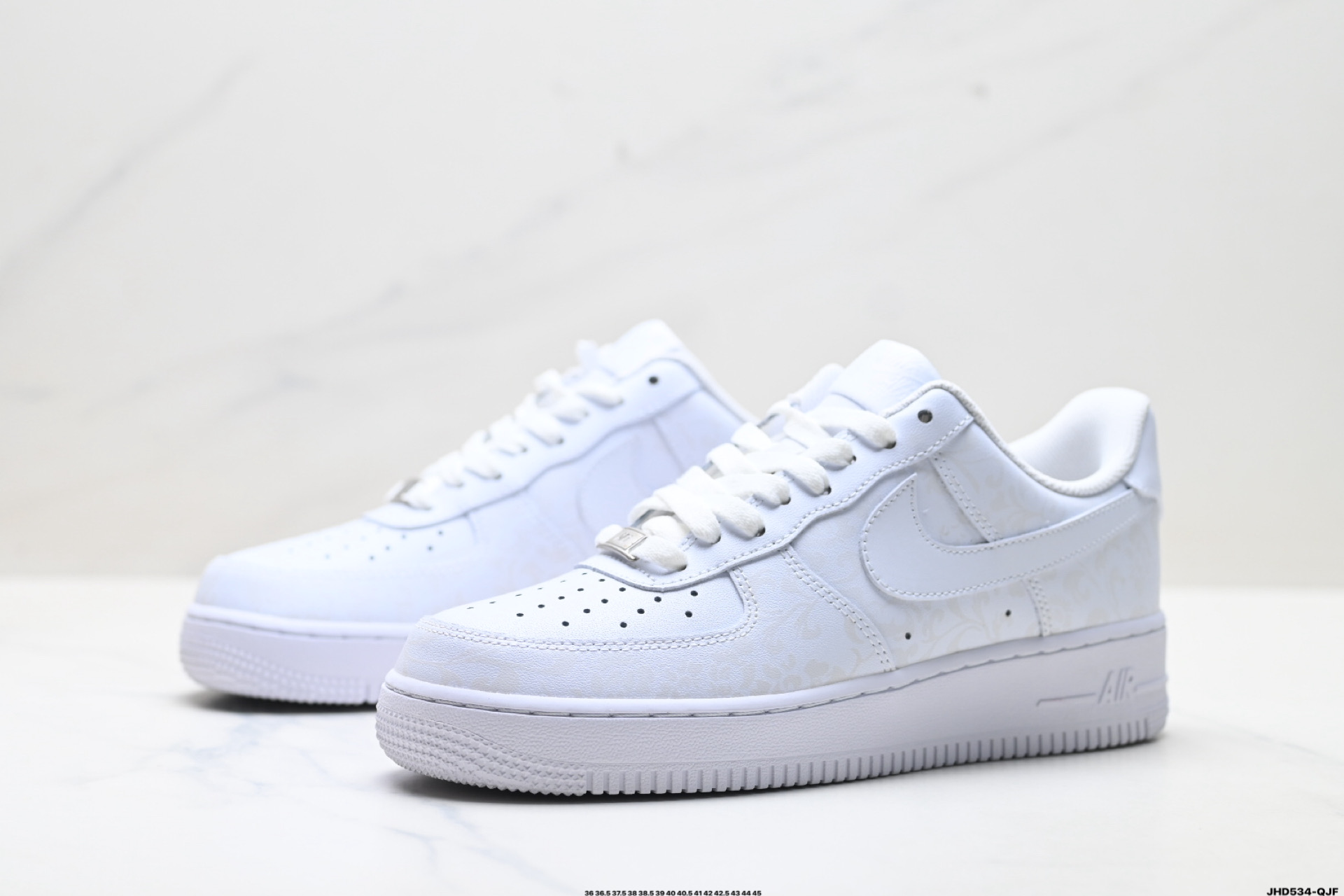 NIKE AIR FORCE 1‘07 CW2288-111