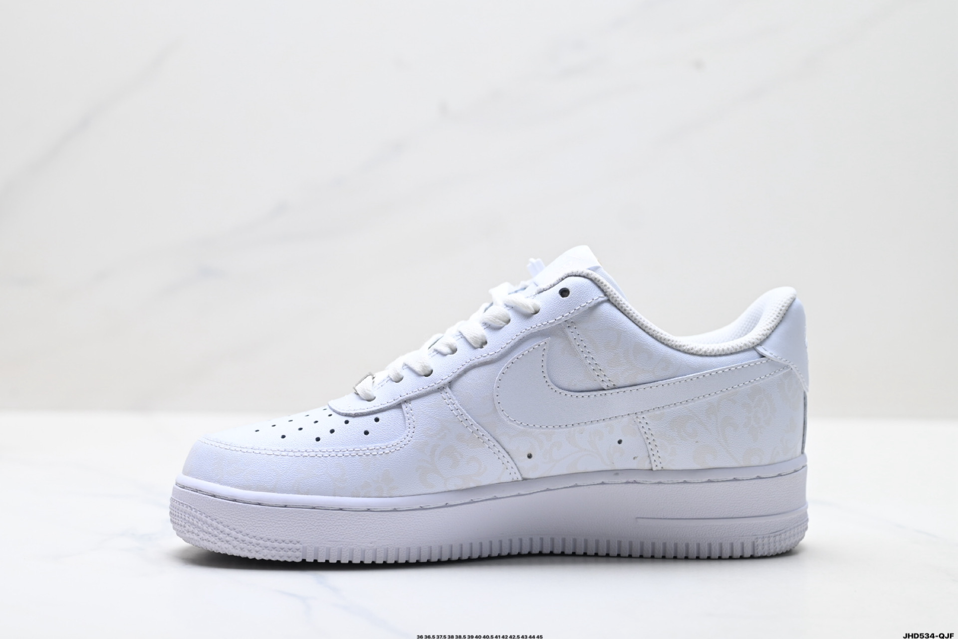NIKE AIR FORCE 1‘07 CW2288-111
