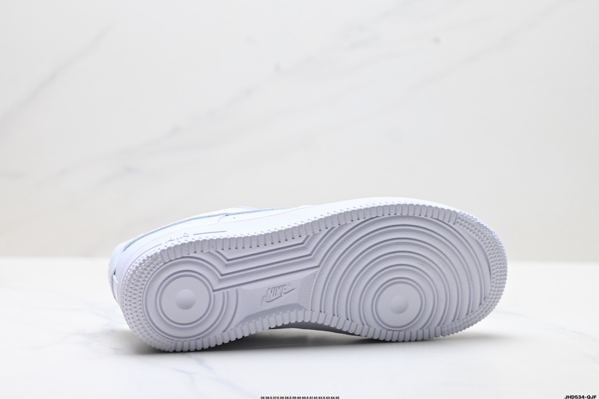 NIKE AIR FORCE 1‘07 CW2288-111