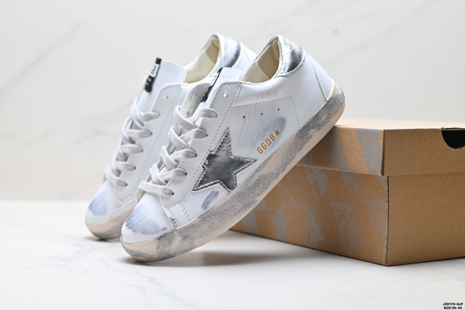 🈴💰130
真标✅GGDB Golde Goose Super Star系列小脏运动鞋 官方新款
ID:JZD170-QJF