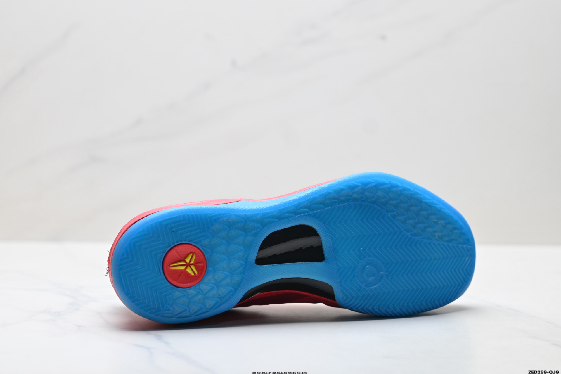 280 Nike Zoom Kobe VIII 8 耐克 科比8代系列 低帮复刻实战运动低帮文化篮球鞋 639654-674