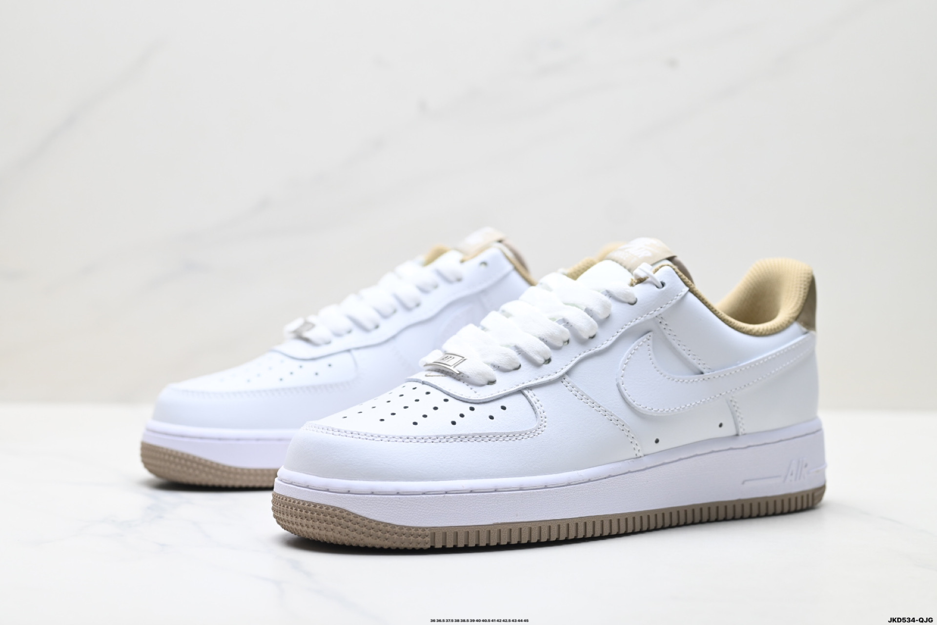 180 耐克Nike Air Force 1’07空军一号低帮百搭休闲运动板鞋 DR9867-100