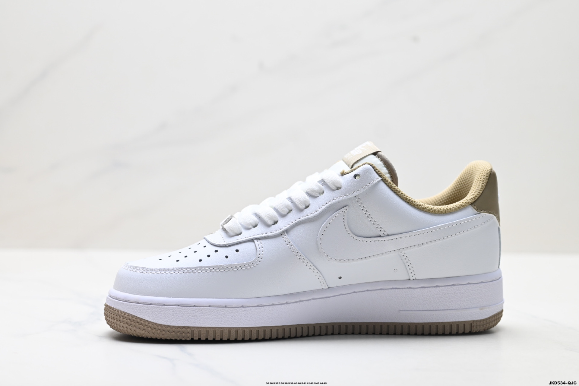 180 耐克Nike Air Force 1’07空军一号低帮百搭休闲运动板鞋 DR9867-100