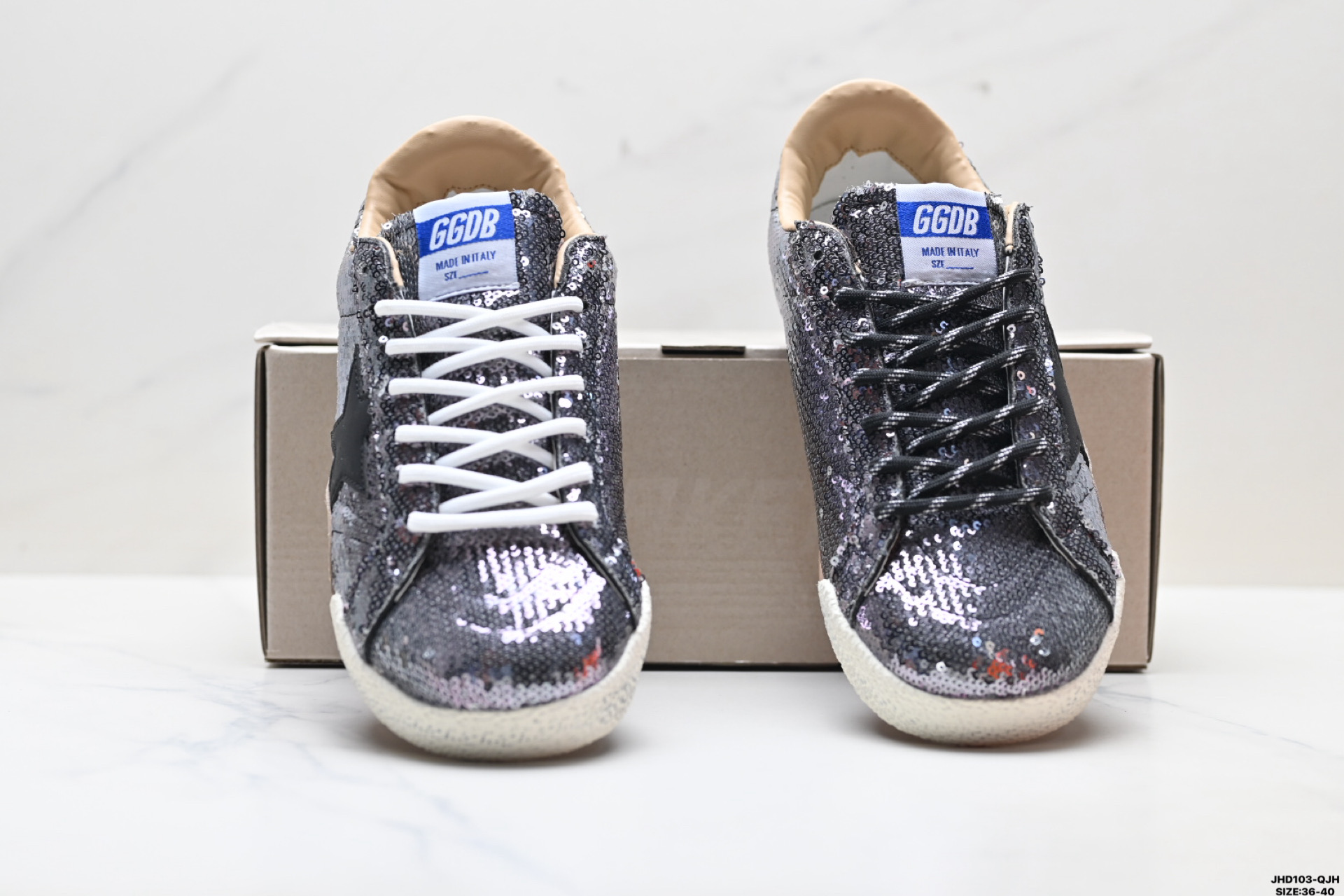 210 Golden Goose True Star 牛皮涤纶 尼龙 亮片搭配 星星 薄底低帮休闲鞋 GMF00922-Chinese UA Cheap High Quatity Brand Clothes Bags handbags Sneakers wholesale wholesaler seller from China Factory suppliers Fashion Clothing Shoes best Quality Beautiful Price 210 Golden Goose True Star 牛皮涤纶 尼龙 亮片搭配 星星 薄底低帮休闲鞋 GMF00922