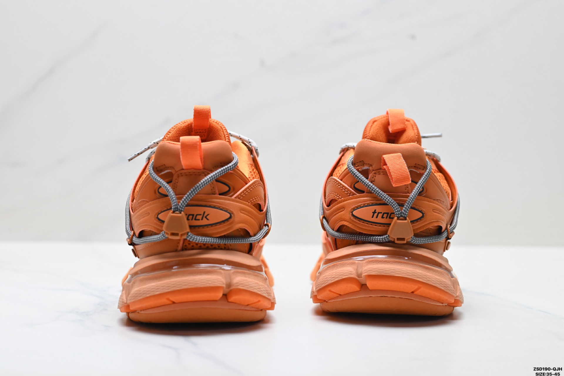 340 Balenciaga巴黎世家 Track Trail 圆头系带 低帮复古老爹鞋 户外概念复古老爹鞋 800592 WTR9050